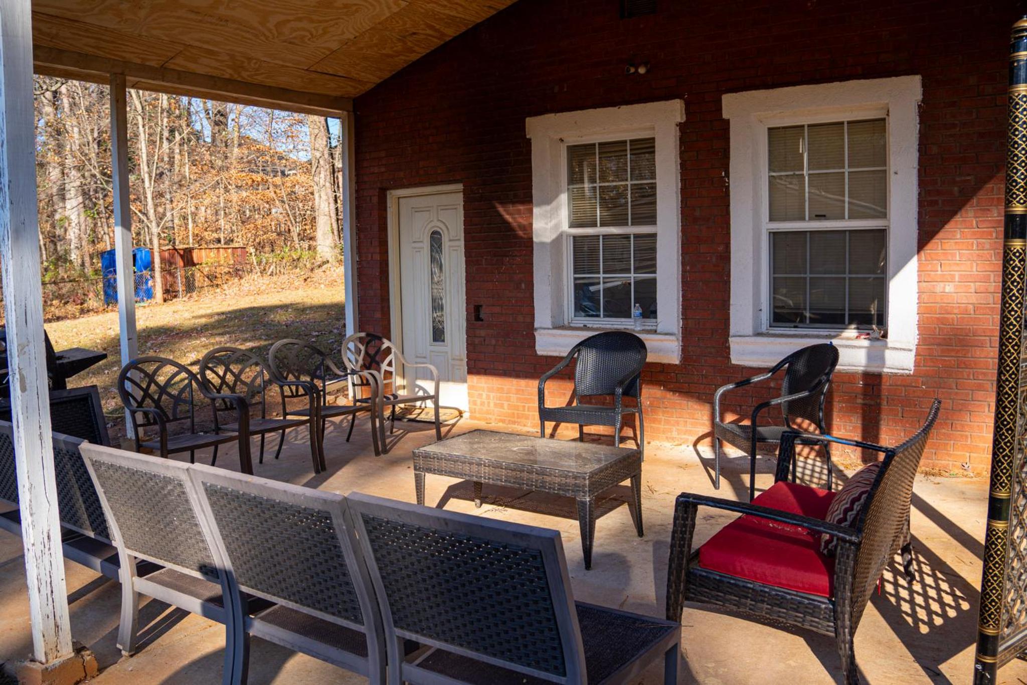 Charming 3 Bedroom Home with Spacious Living and Convenient to Shopping & Interstate