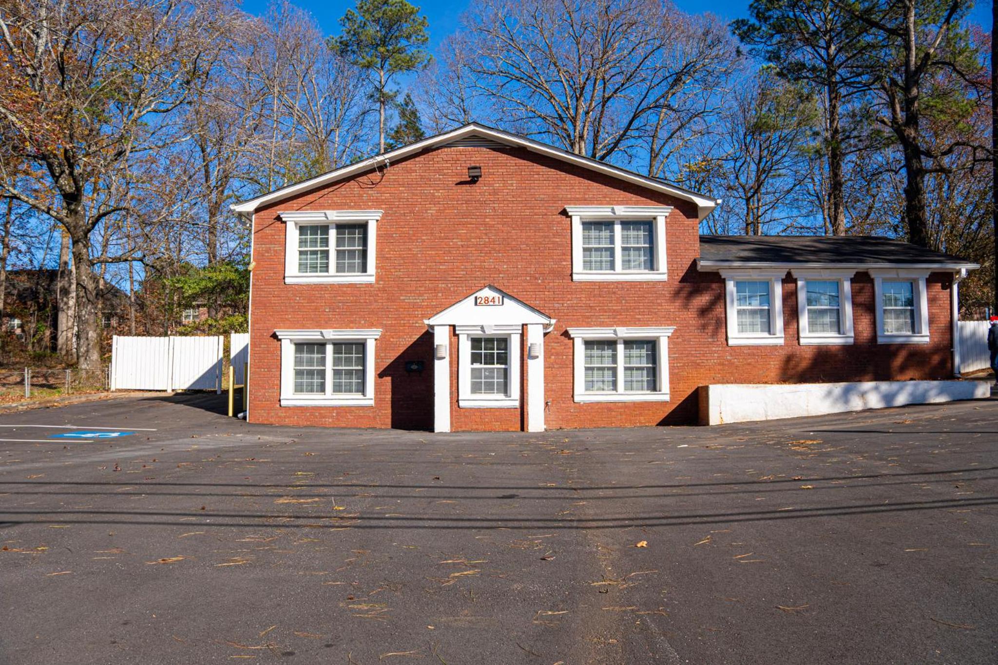 Charming 3 Bedroom Home with Spacious Living and Convenient to Shopping & Interstate