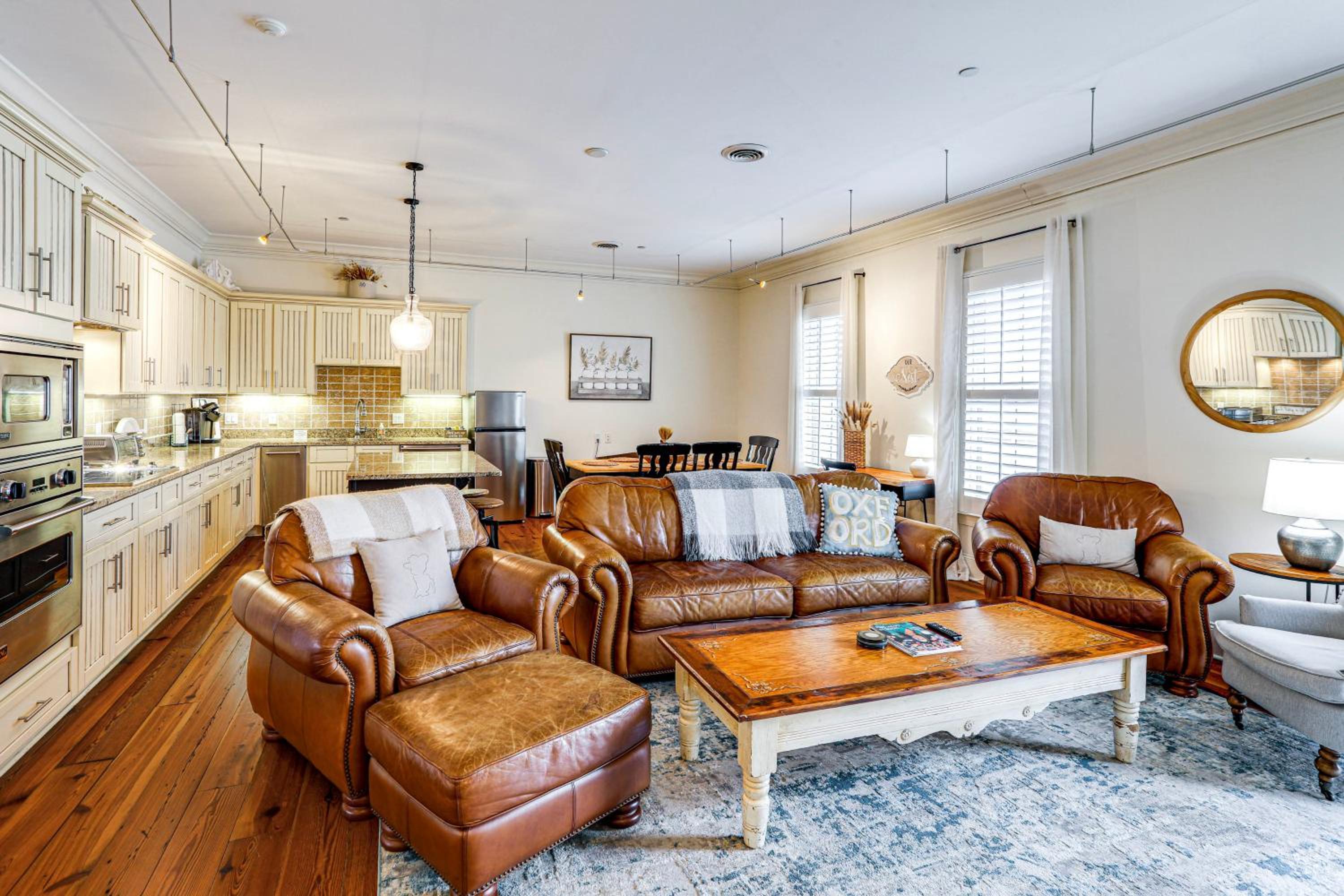 Steps to Oxford Square Ole Miss Game Day Condo
