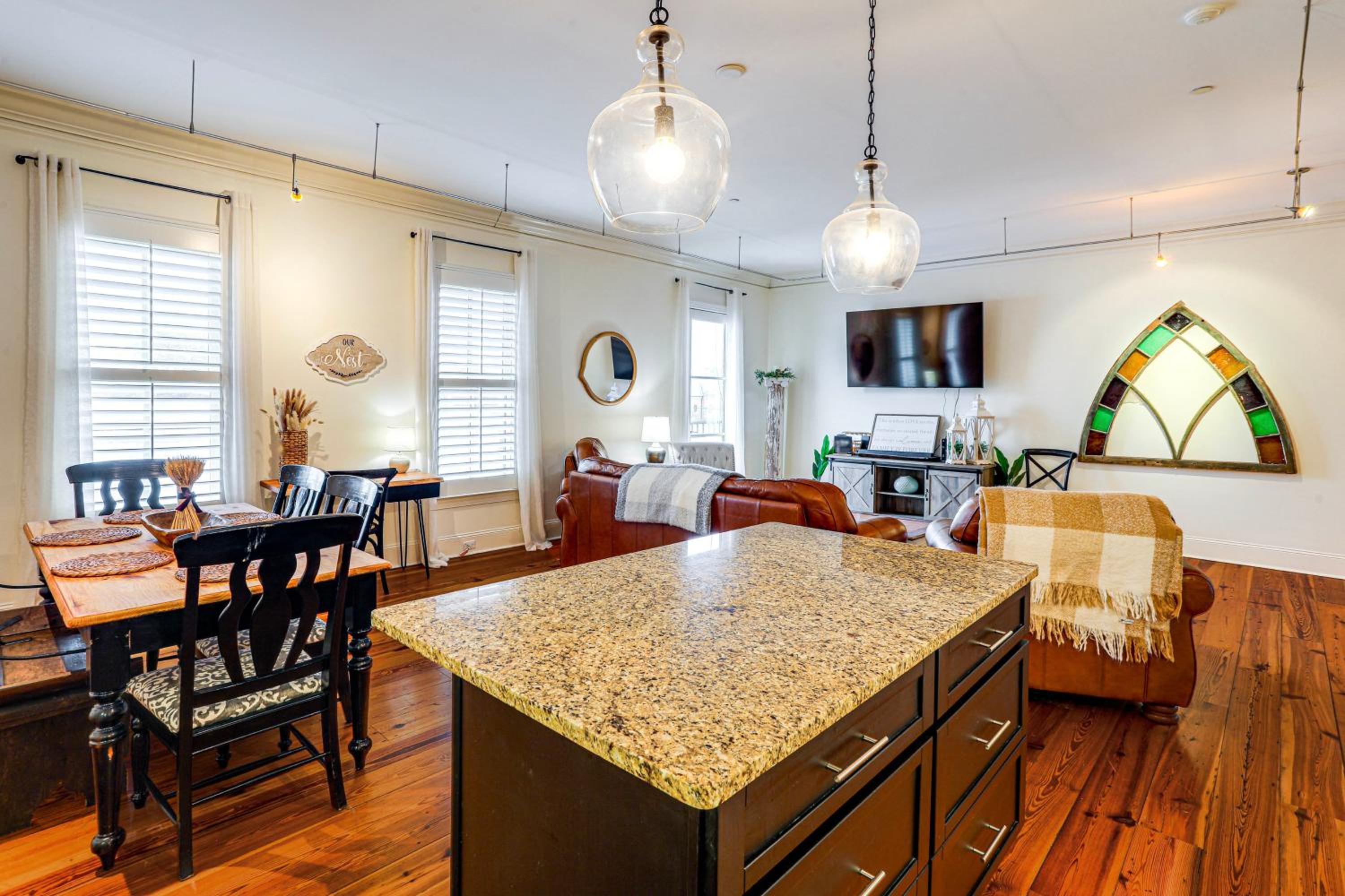 Steps to Oxford Square Ole Miss Game Day Condo