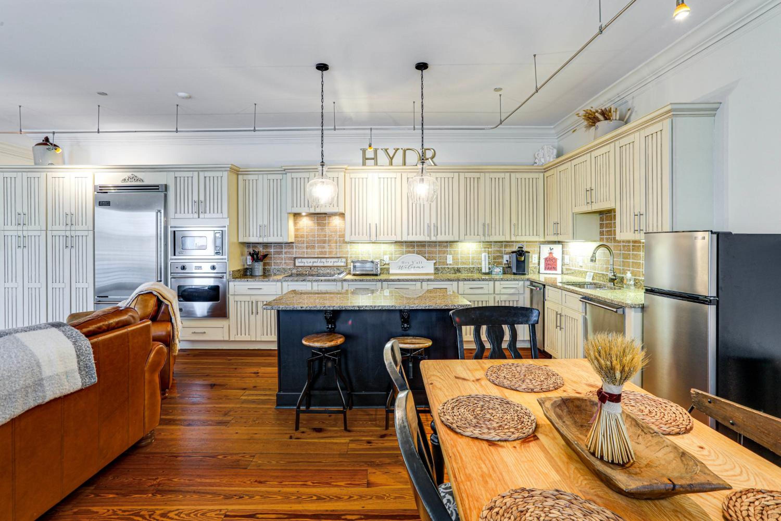 Steps to Oxford Square Ole Miss Game Day Condo