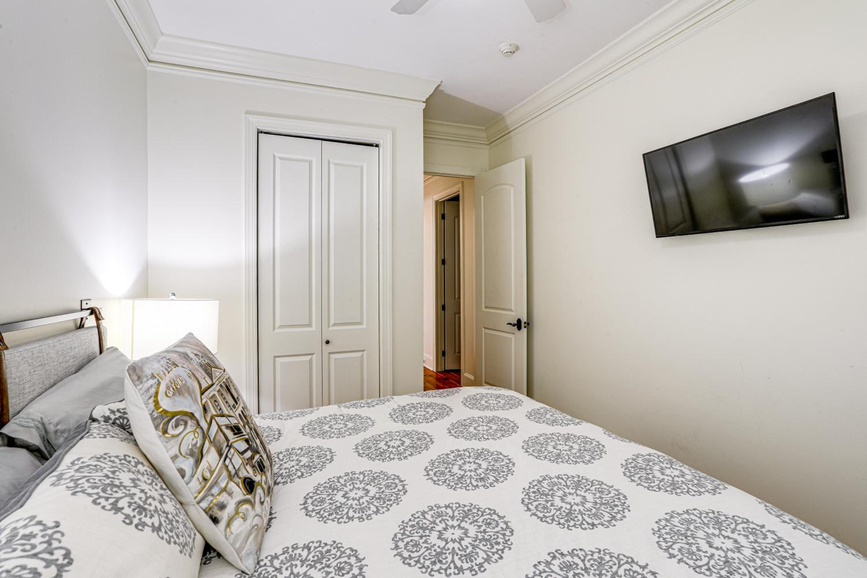Steps to Oxford Square Ole Miss Game Day Condo