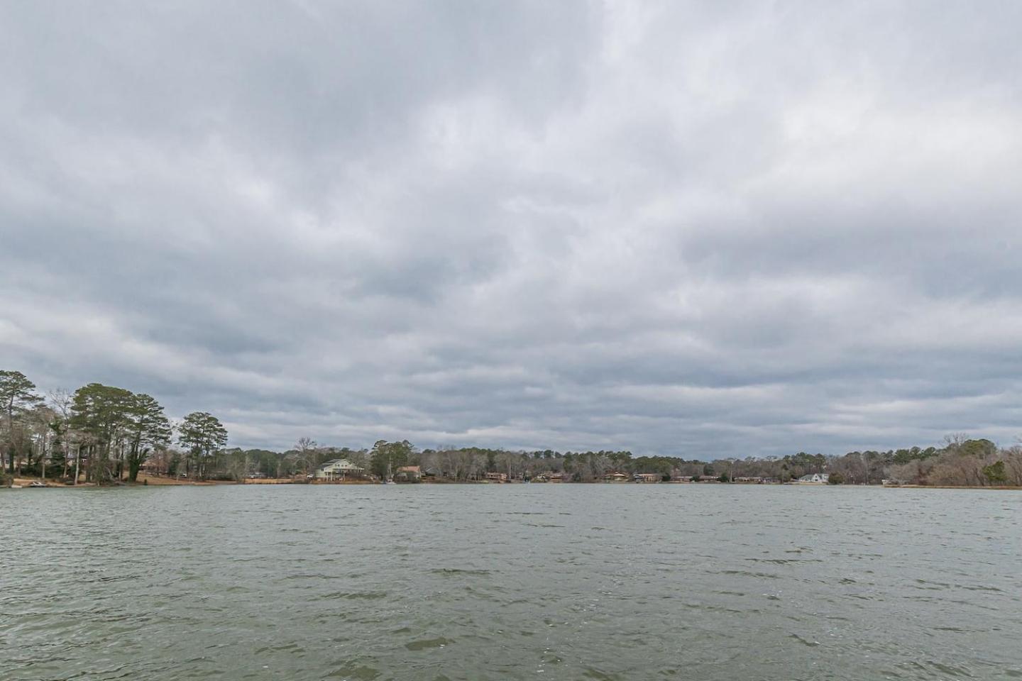 Lakeside Leisure - A Hidden Gem in Metro Atlanta