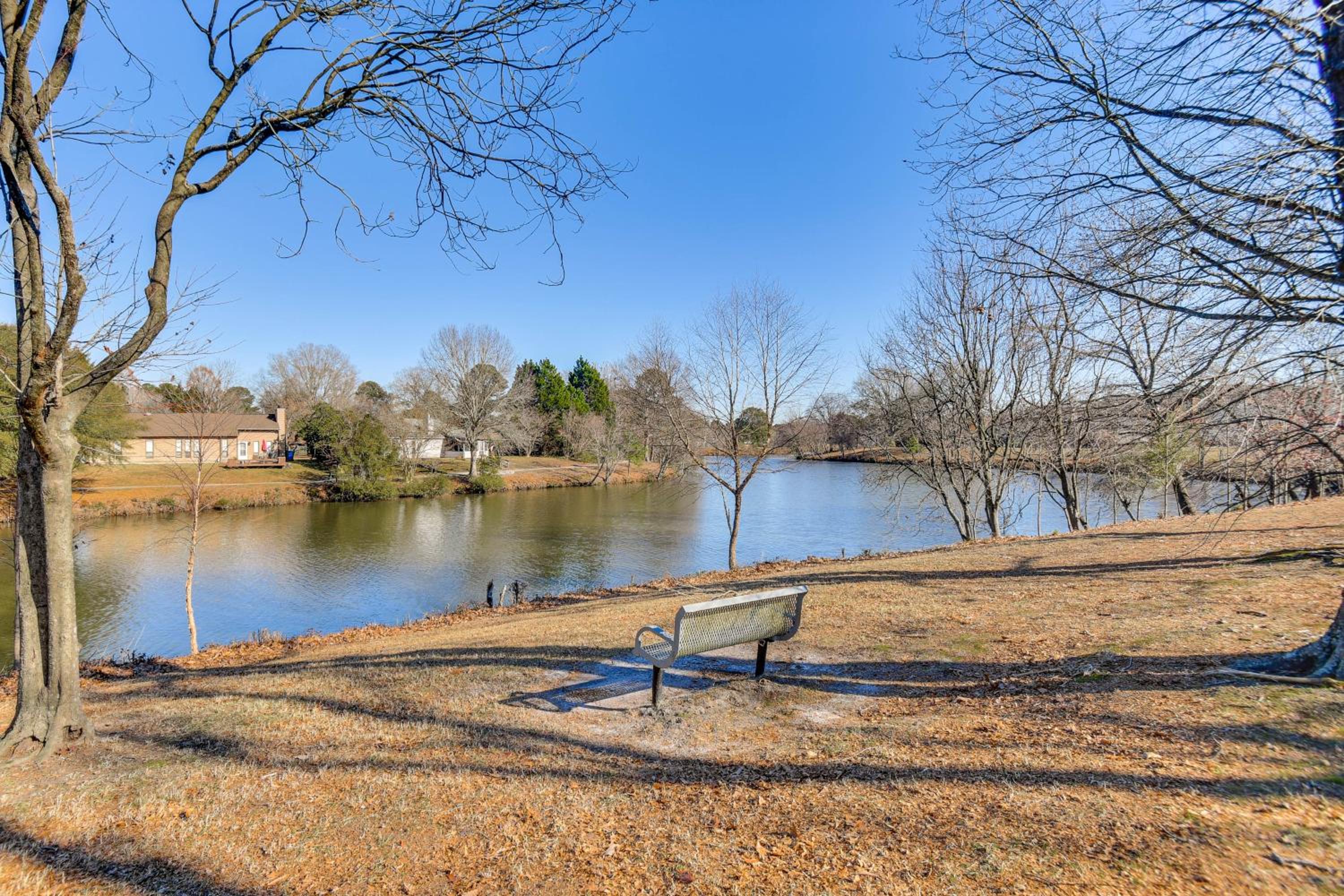 Shop, Golf and Explore Family Home in Chesapeake!