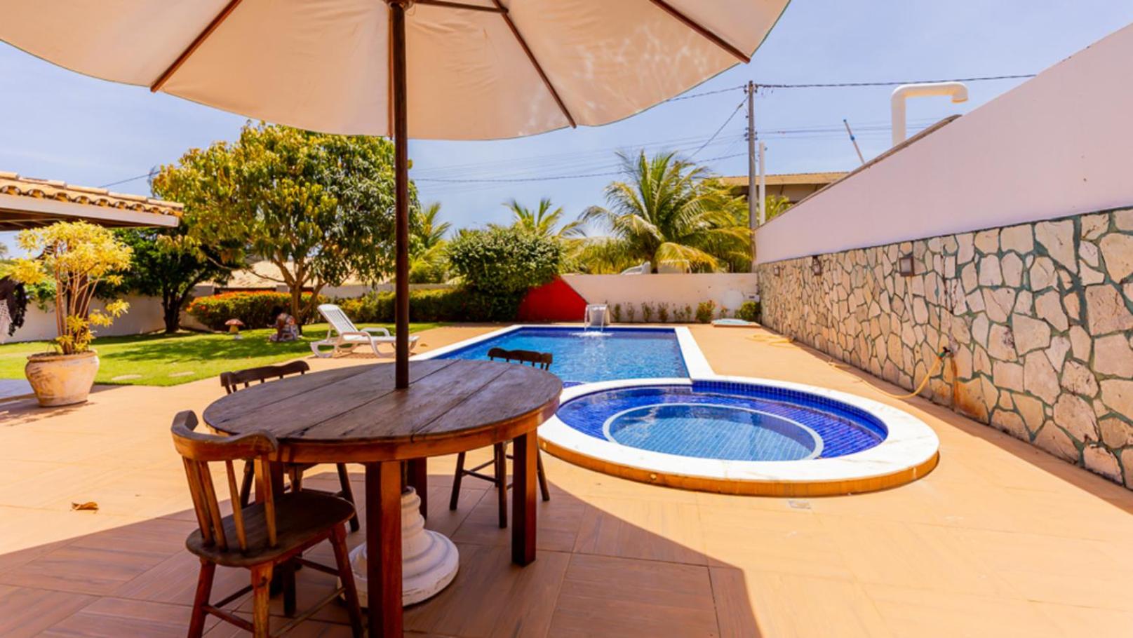Casa com Hidro, Piscina e Churrasqueira - Jacuipe