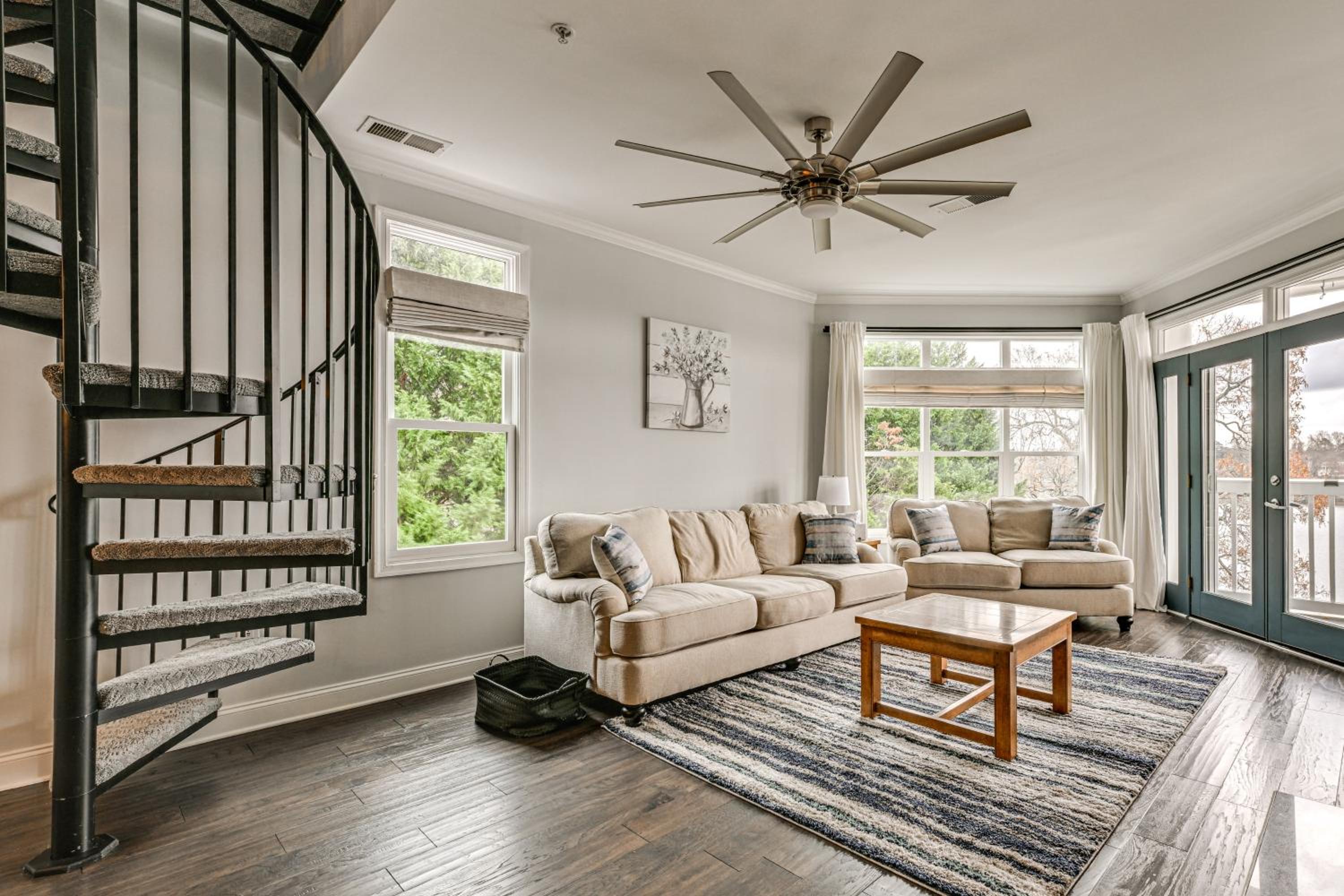 Condo with Deck Waterfront Lake Norman Retreat!
