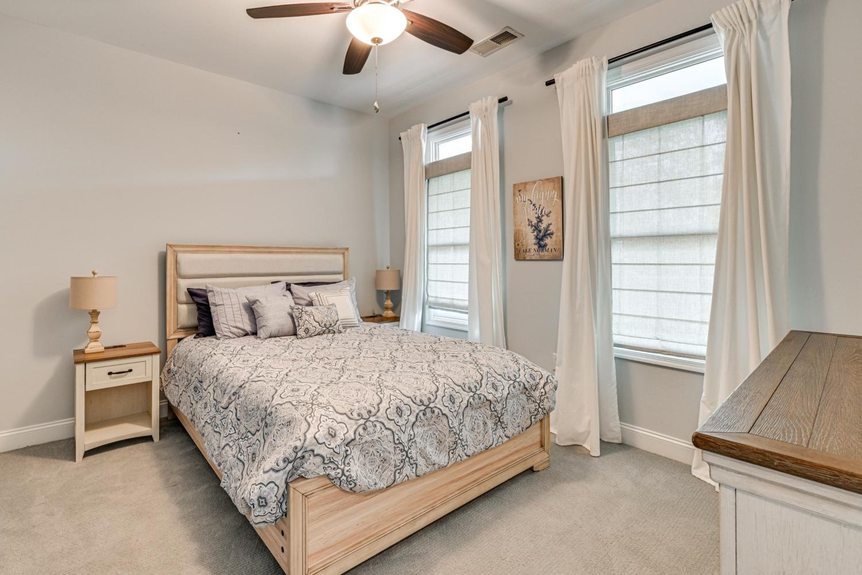 Condo with Deck Waterfront Lake Norman Retreat!