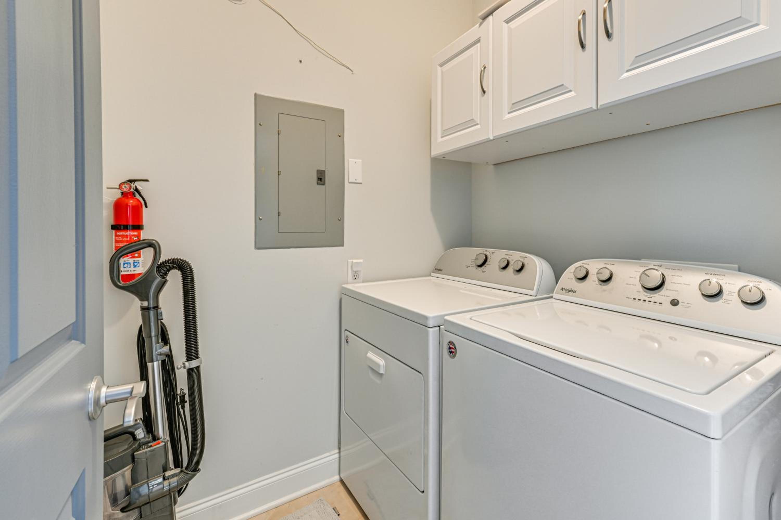 Condo with Deck Waterfront Lake Norman Retreat!