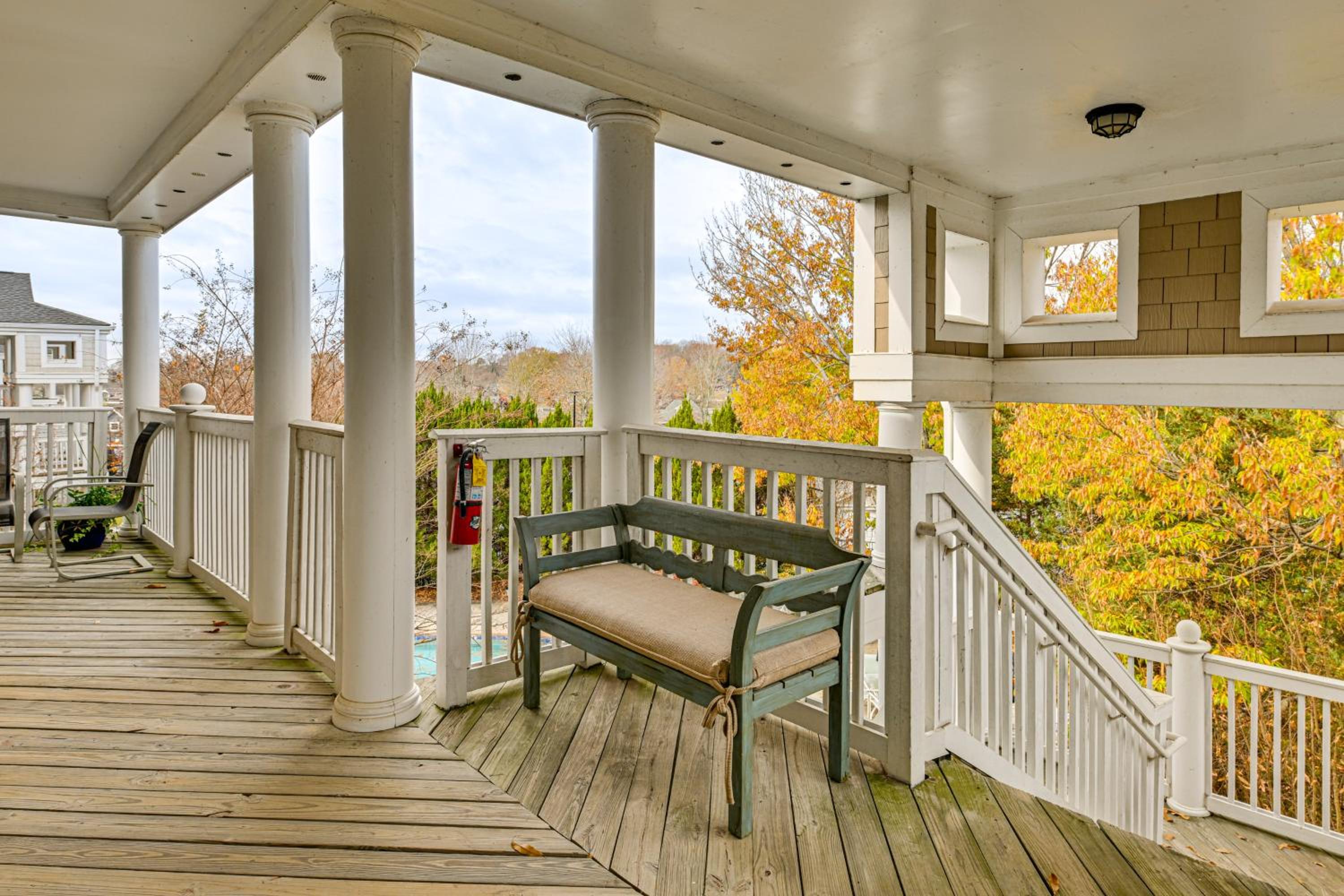 Condo with Deck Waterfront Lake Norman Retreat!