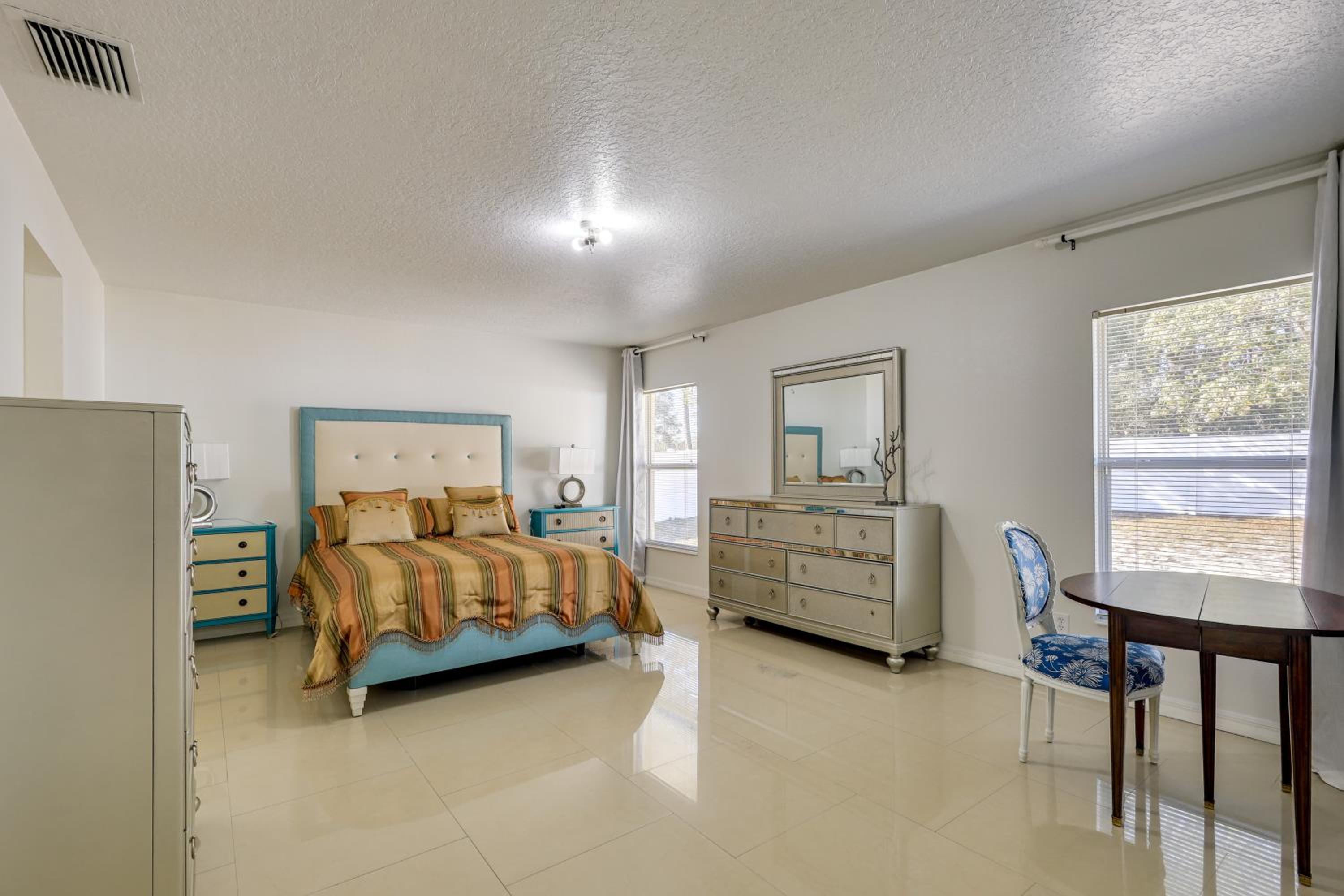 Family Retreat with Yard 17 Mi to Equestrian Center
