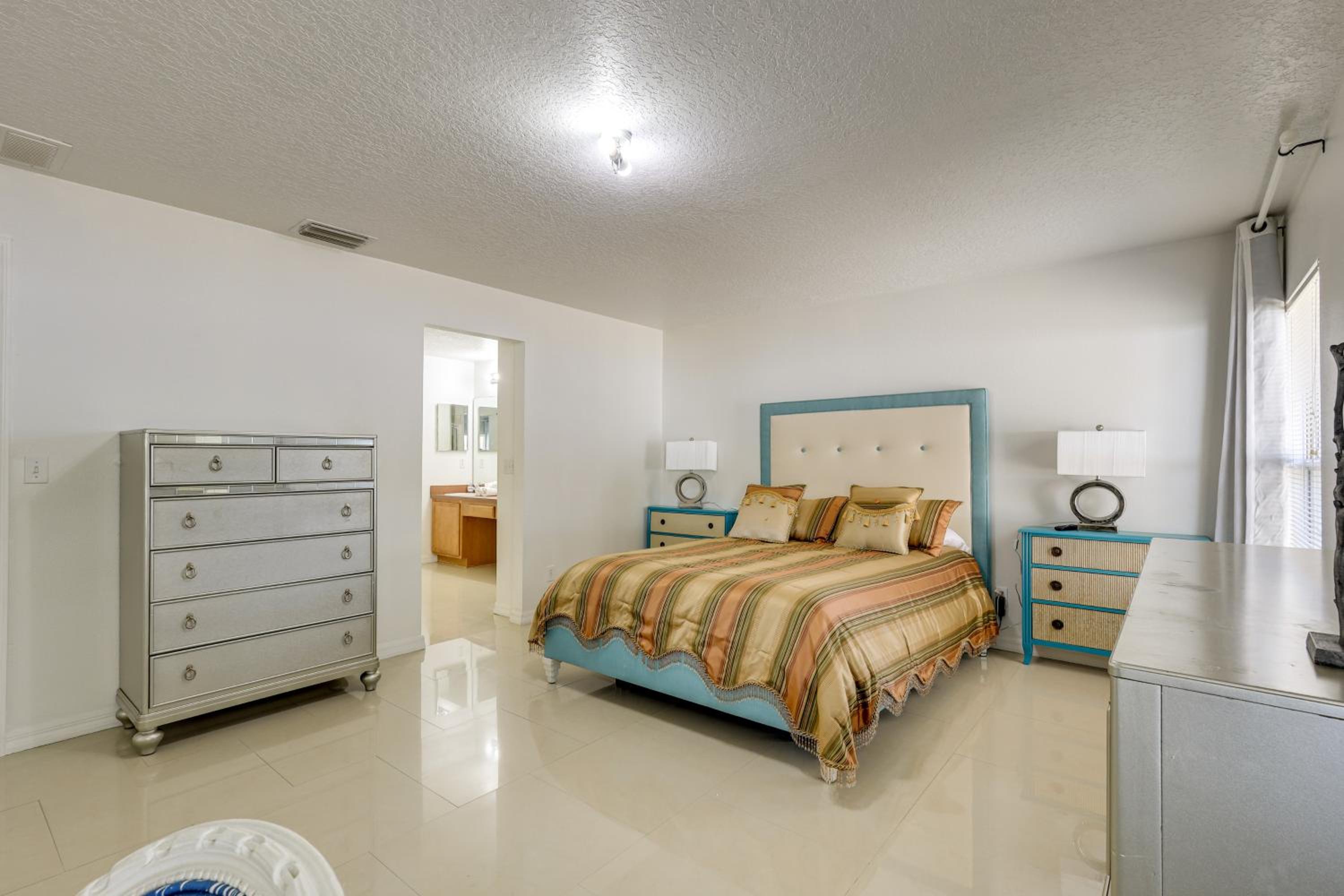 Family Retreat with Yard 17 Mi to Equestrian Center