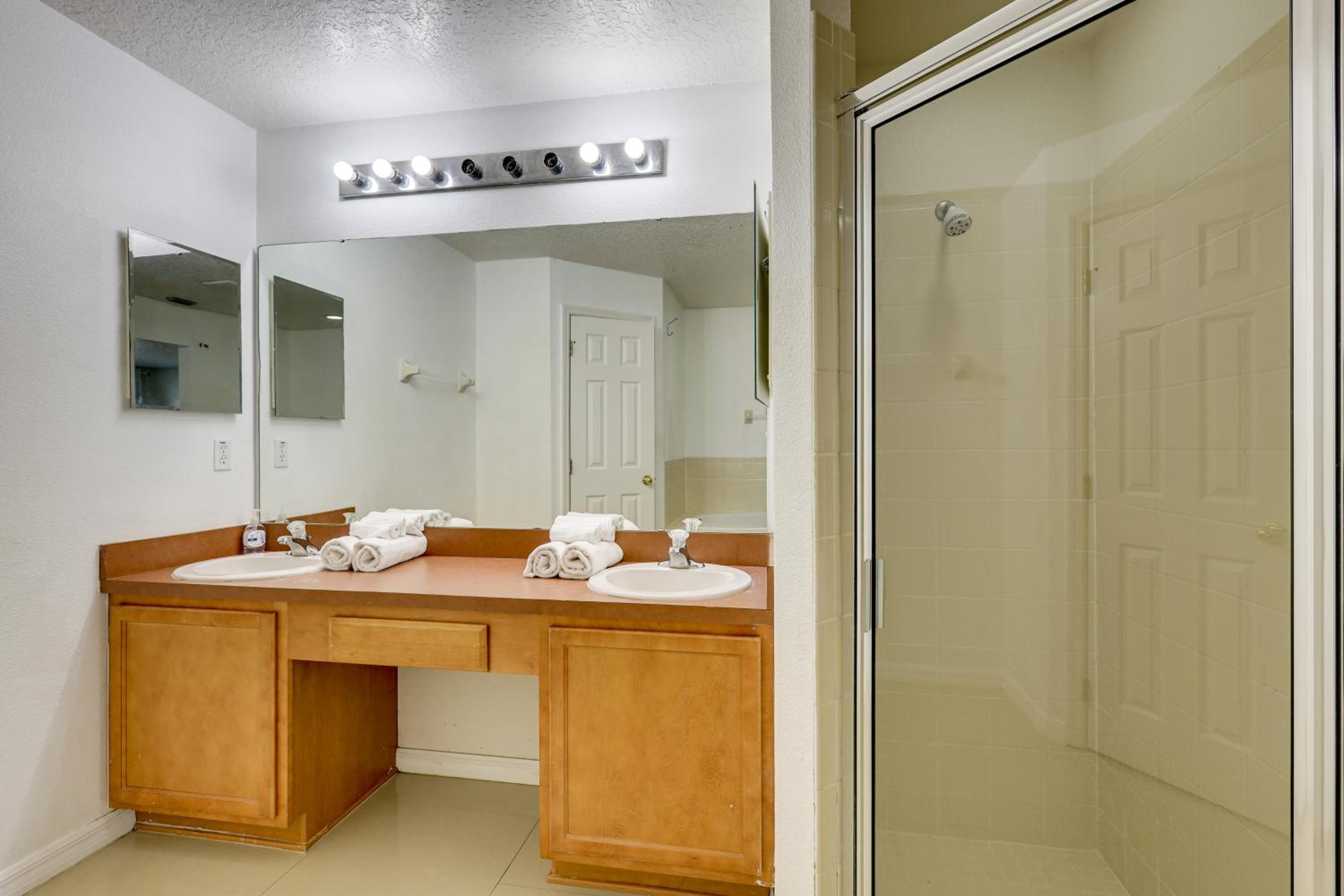 Family Retreat with Yard 17 Mi to Equestrian Center