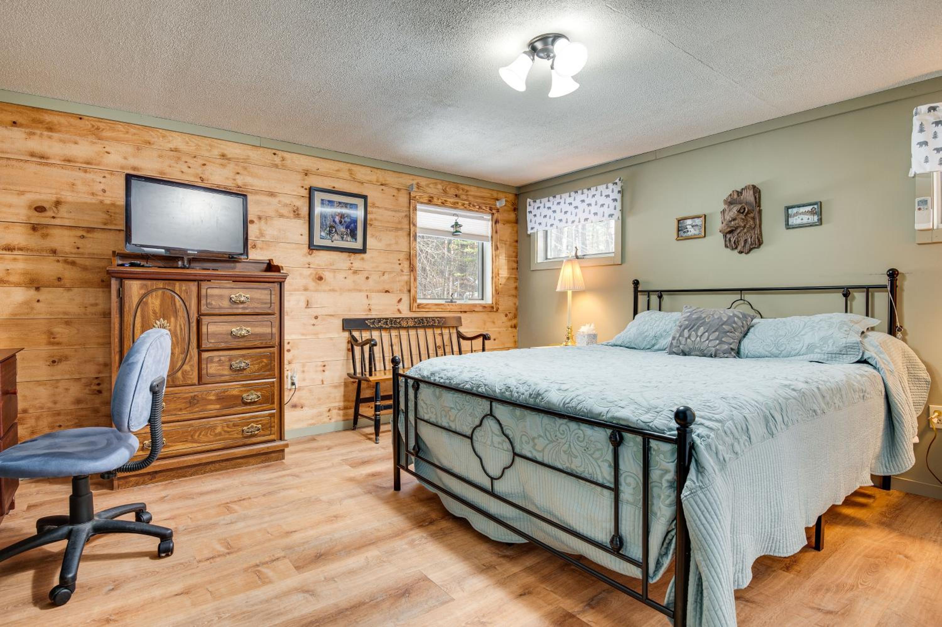 All-Season Getaway in Tamworth Pets Welcome!
