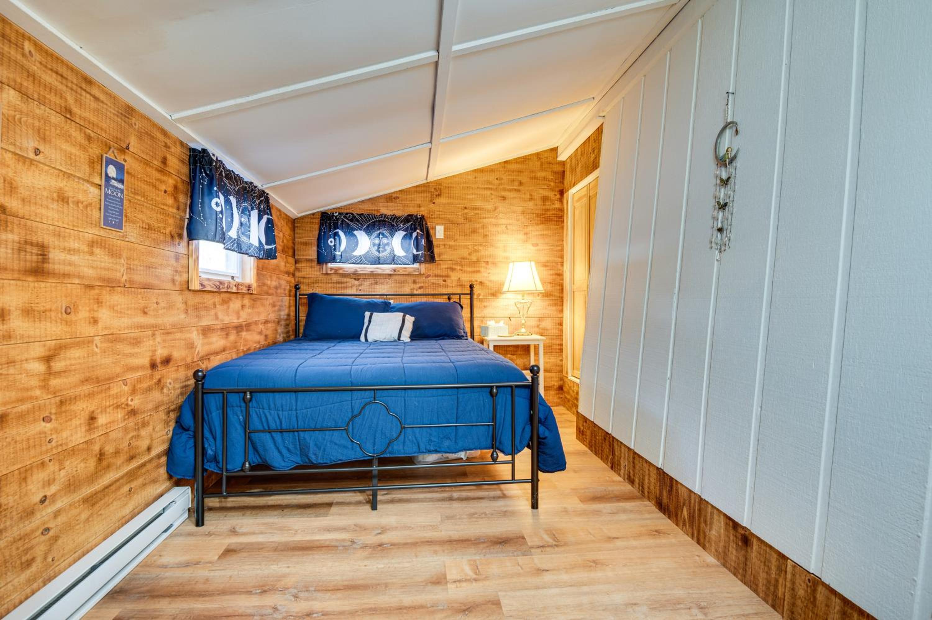 All-Season Getaway in Tamworth Pets Welcome!