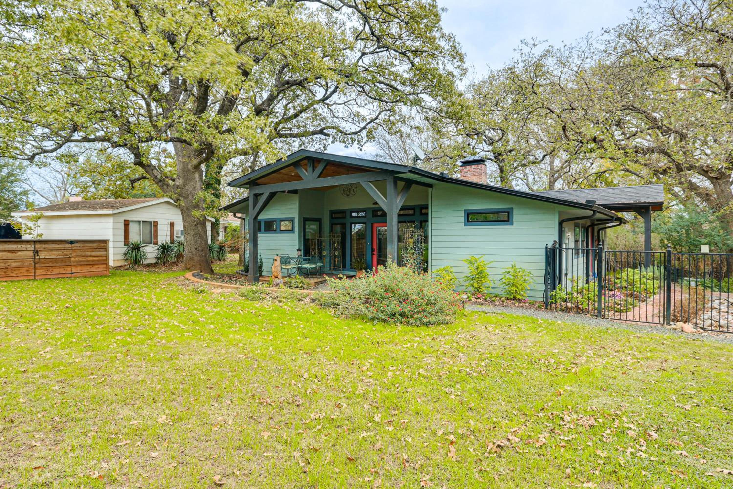 Texoma Retreat with Yard, Fire Pit and Boat Parking