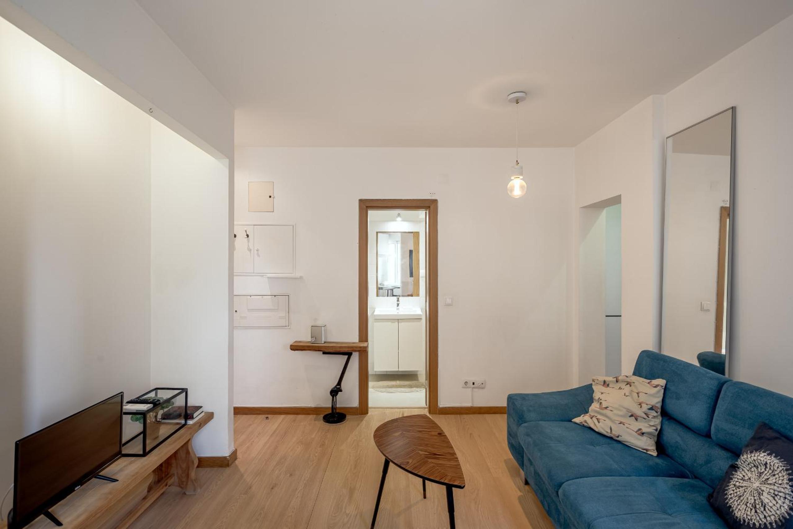 Anjos City Center Apartment by Homing