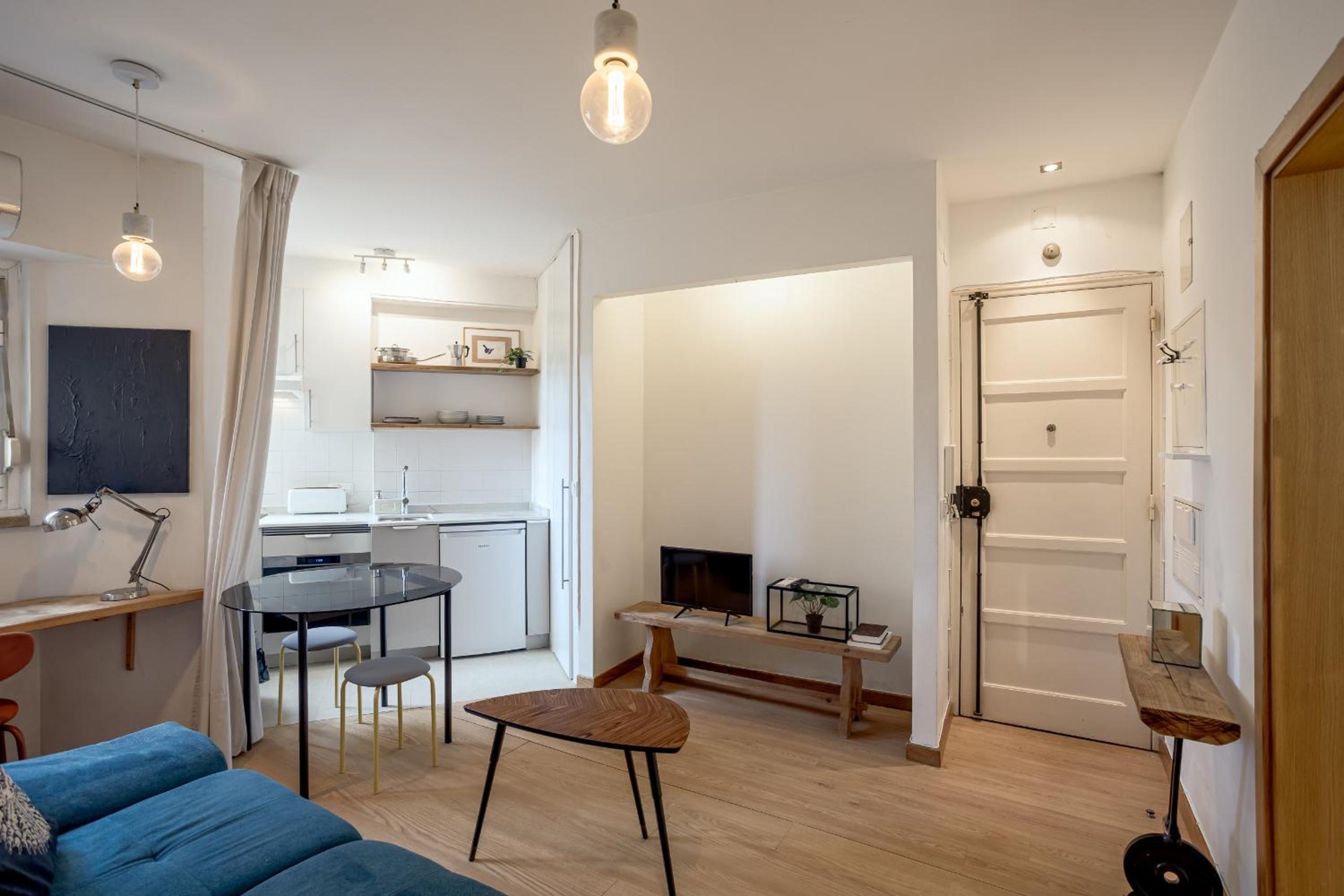 Anjos City Center Apartment by Homing
