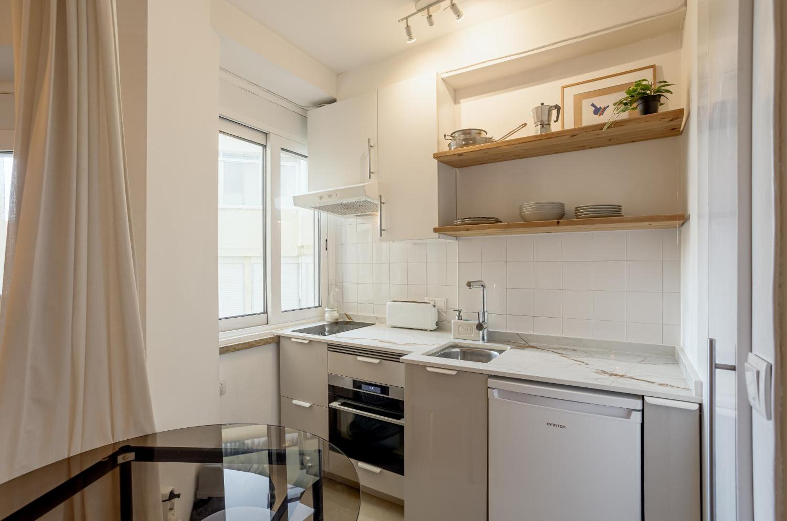 Anjos City Center Apartment by Homing