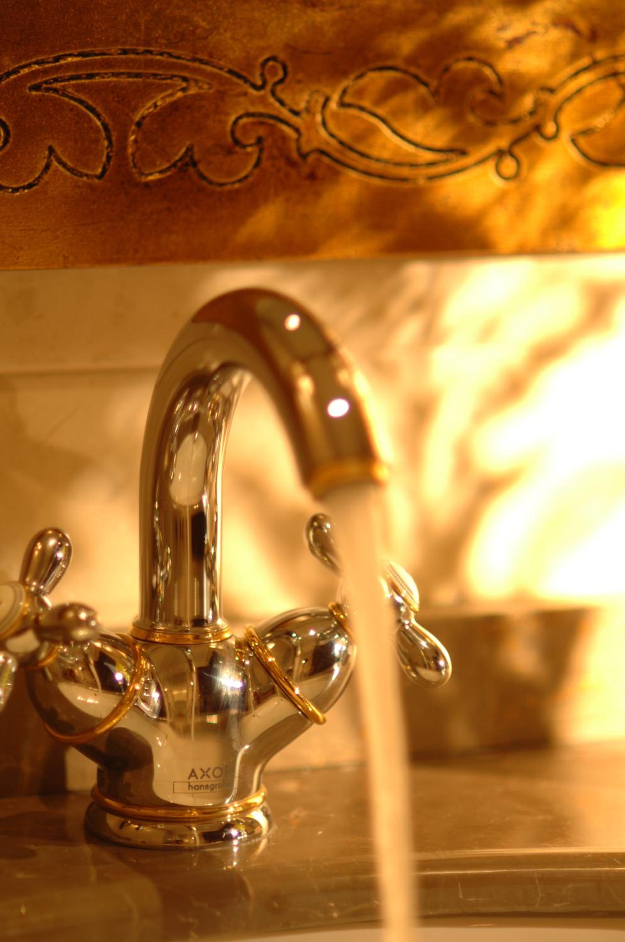 Tuvana Hotel - Image 12