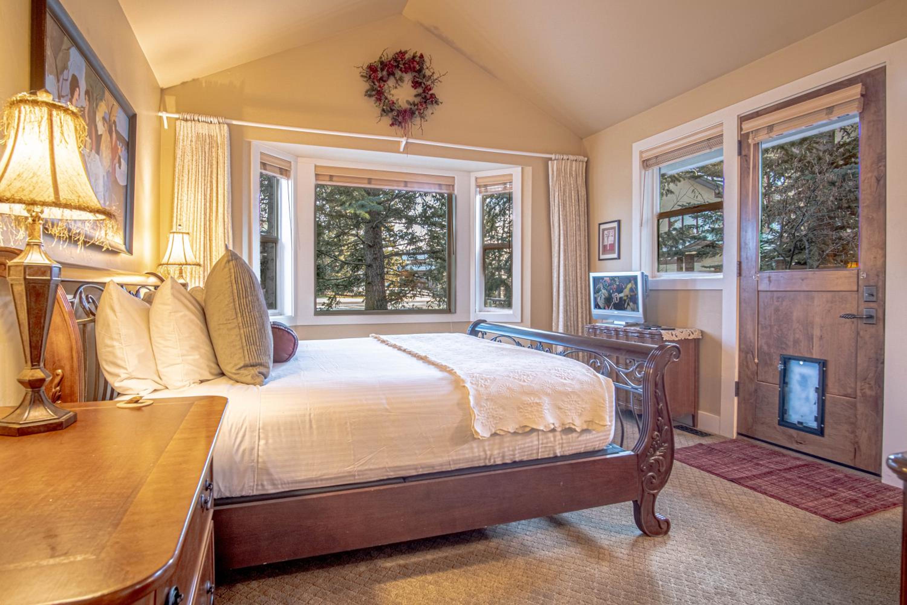 Cozy Ketchum Retreat - Pet Friendly!