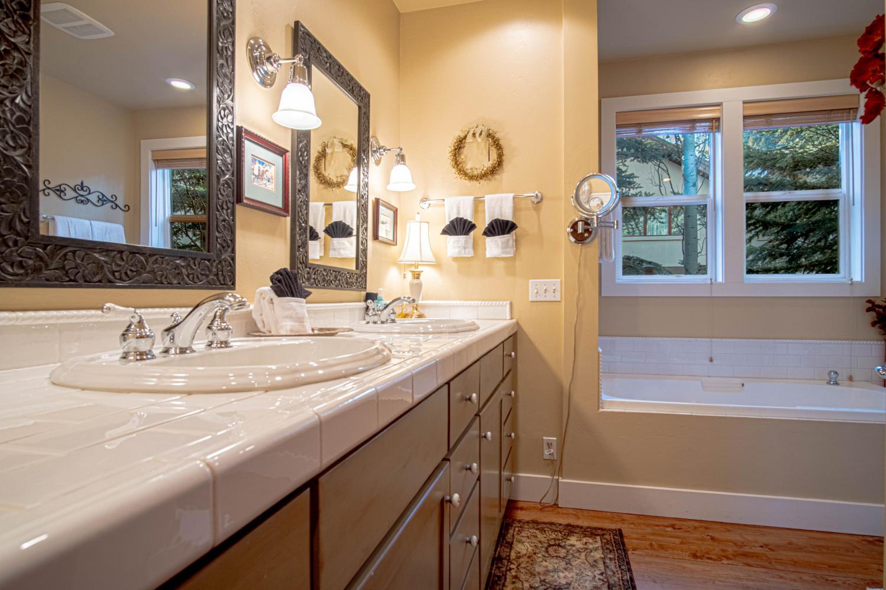Cozy Ketchum Retreat - Pet Friendly!