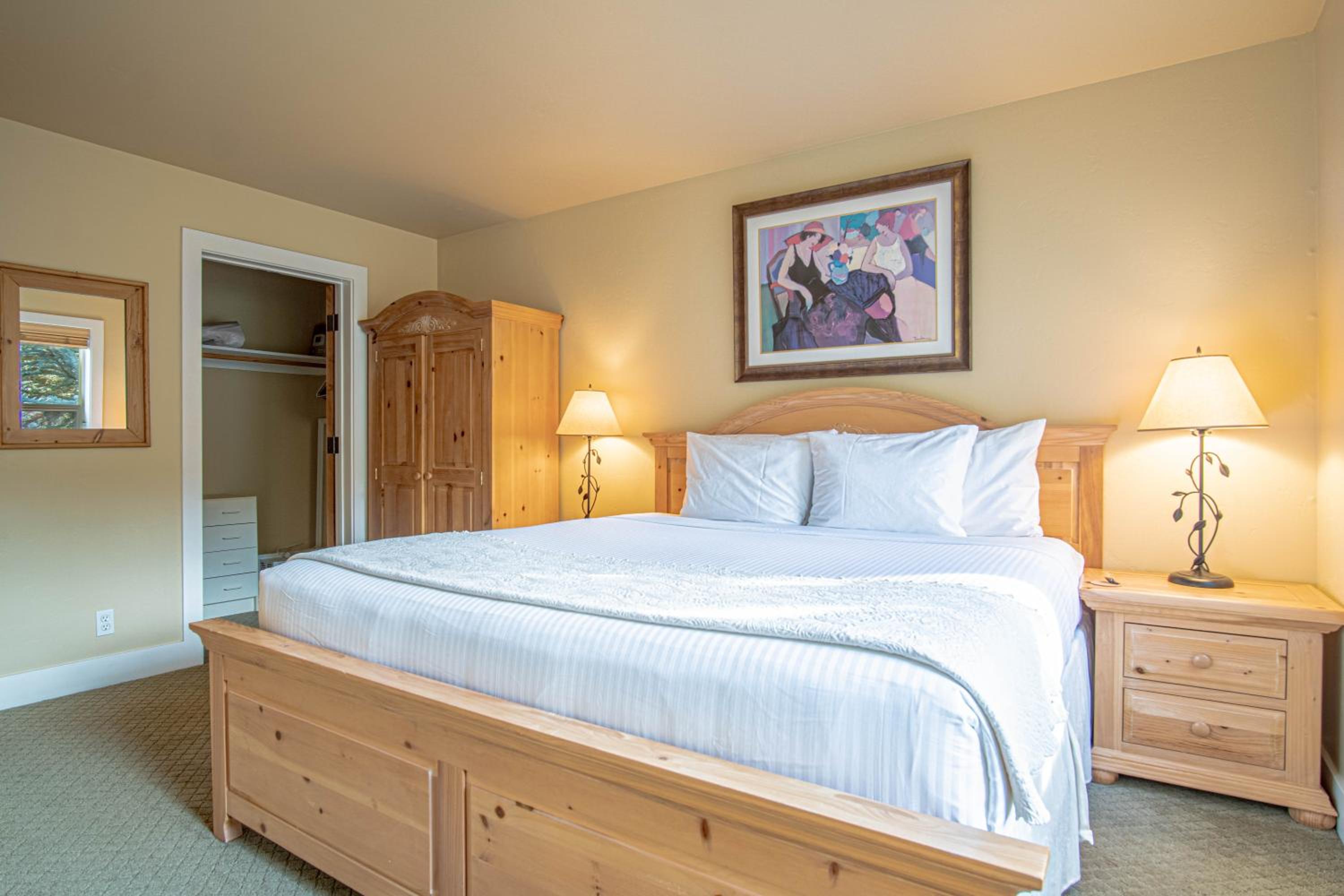 Cozy Ketchum Retreat - Pet Friendly!