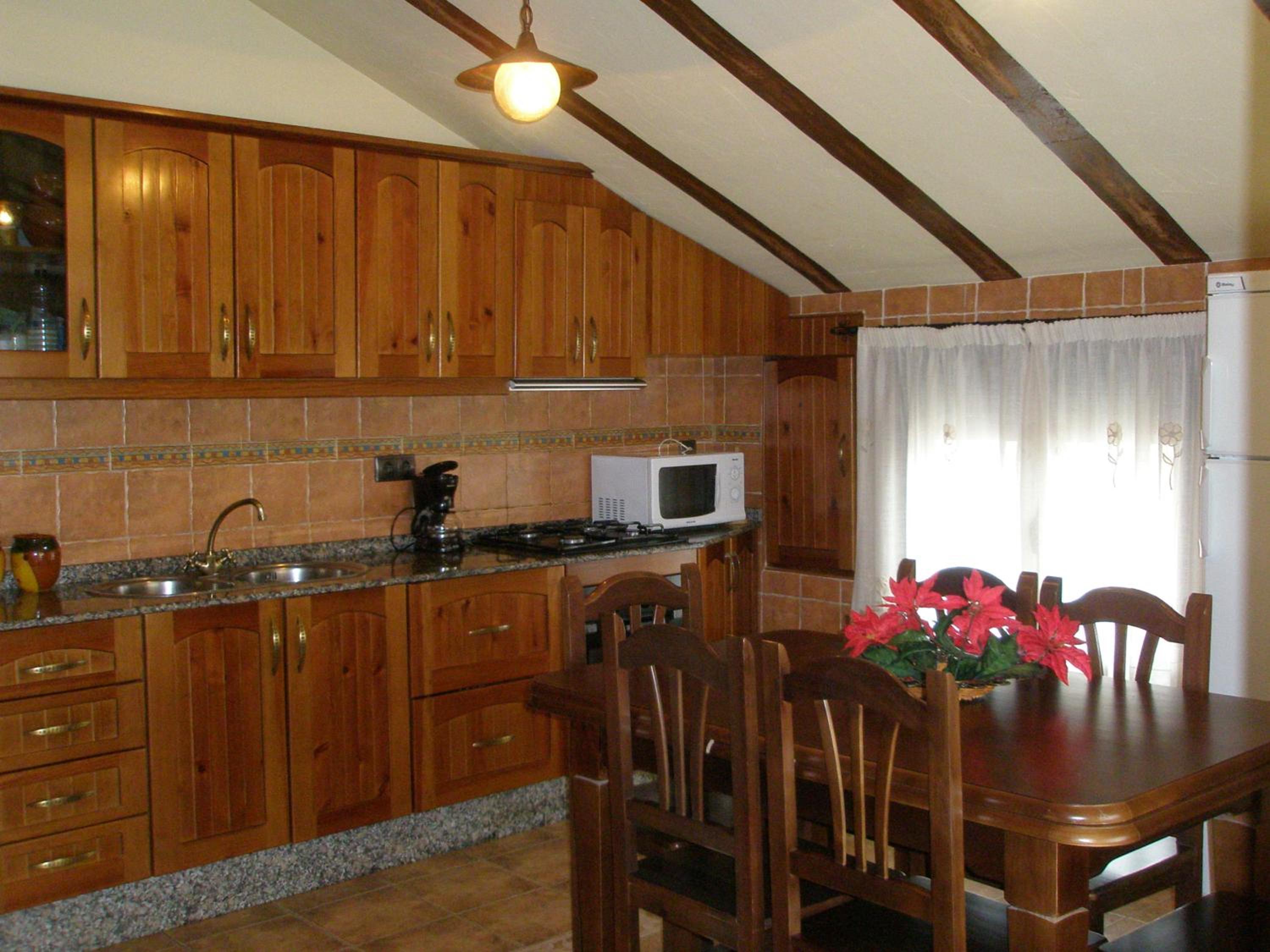 Photo 33