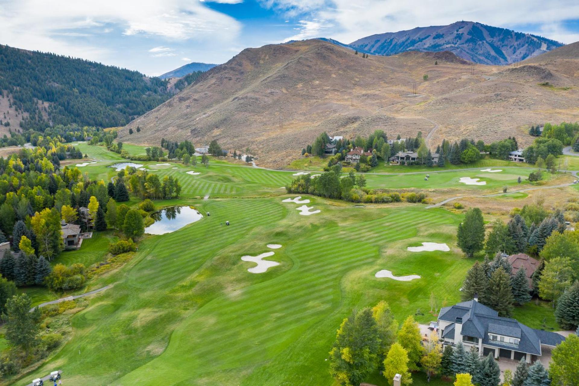Fairway Twelve Retreat