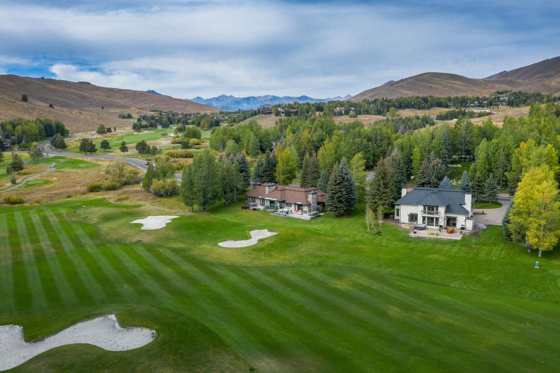 Fairway Twelve Retreat