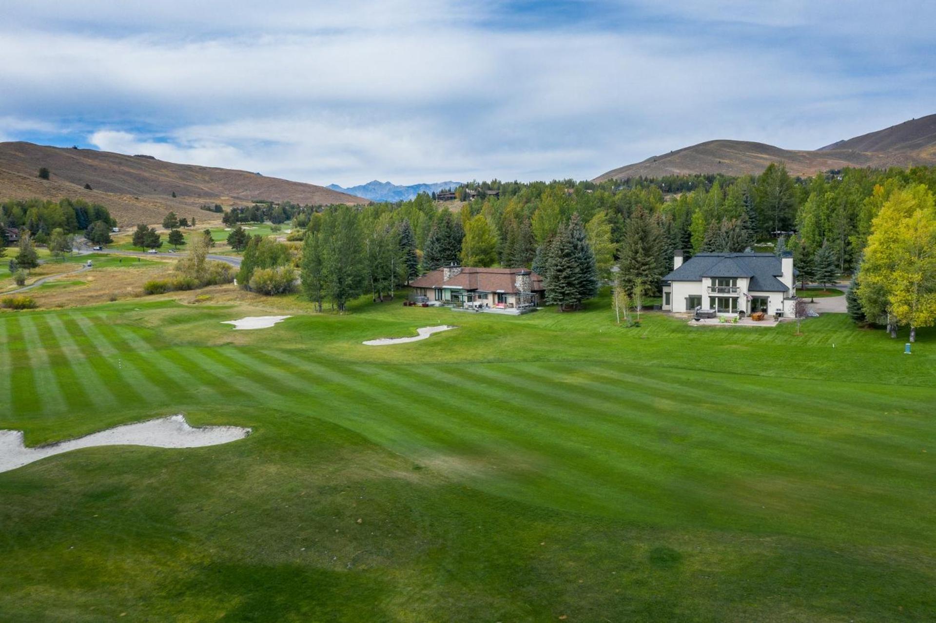 Fairway Twelve Retreat