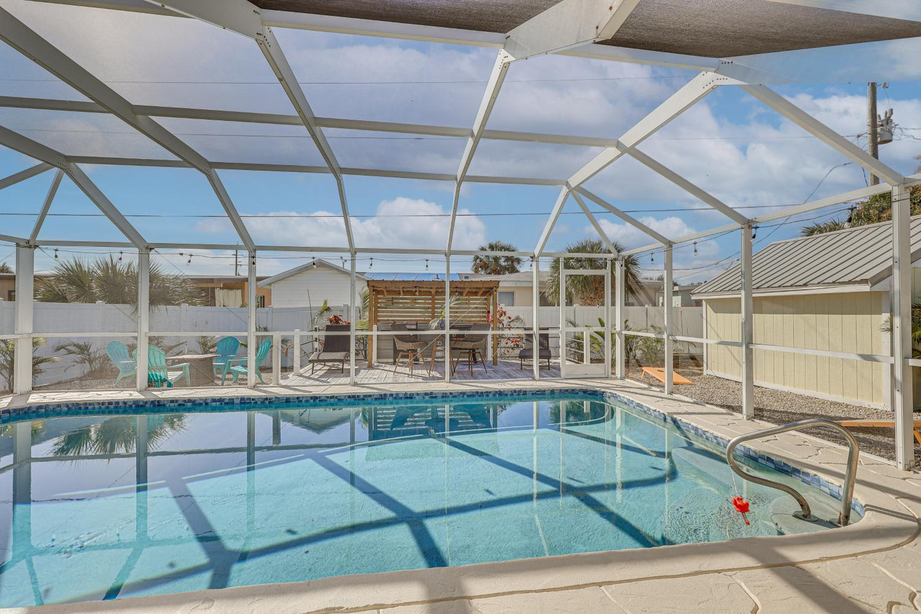 Pool Paradise! Port Charlotte Home Near Beach