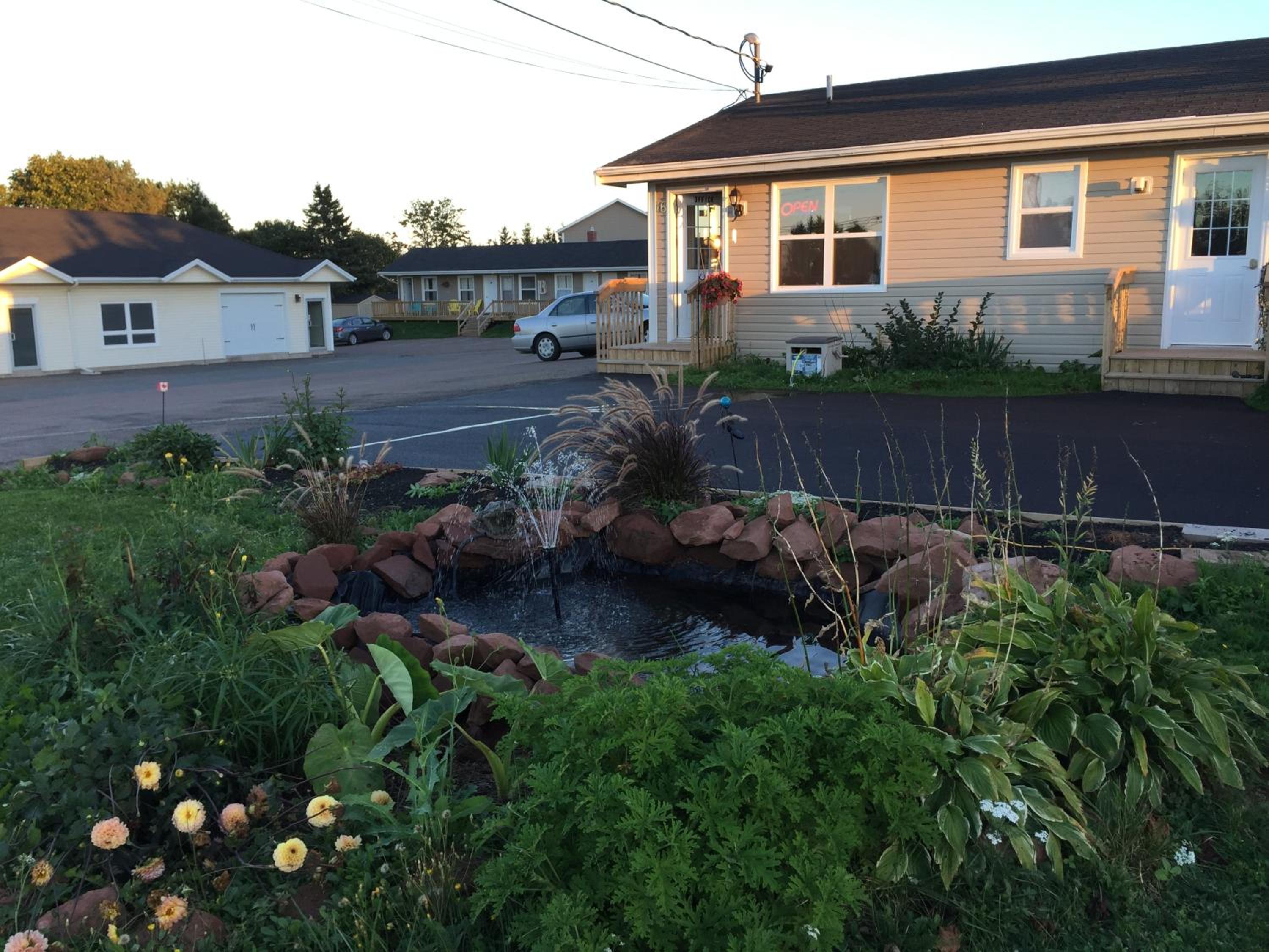 Charlottetown Vacations - The White Horse Motel - Property Image 3