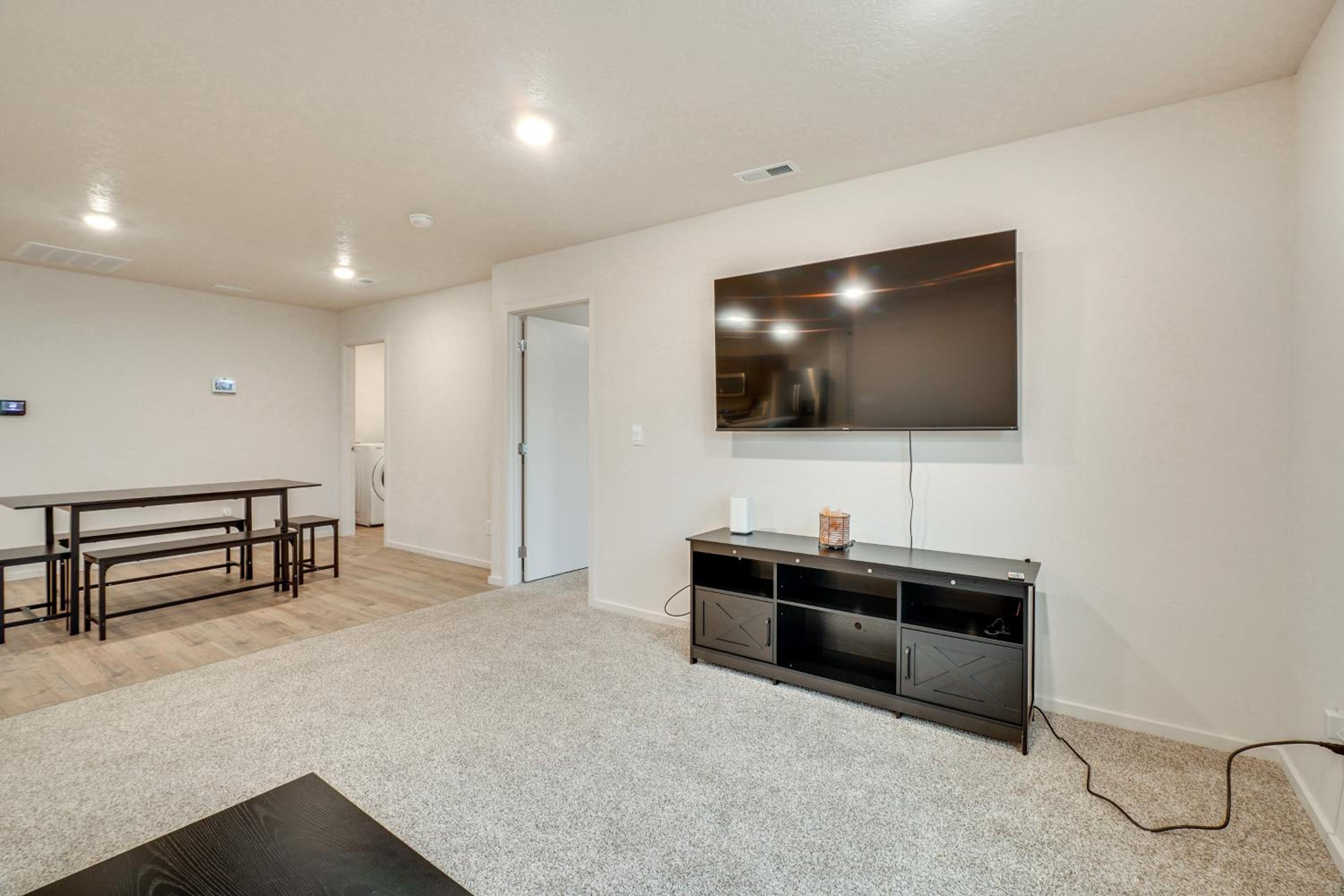 Walk to The Plains Golf Course Getaway in Cheney!