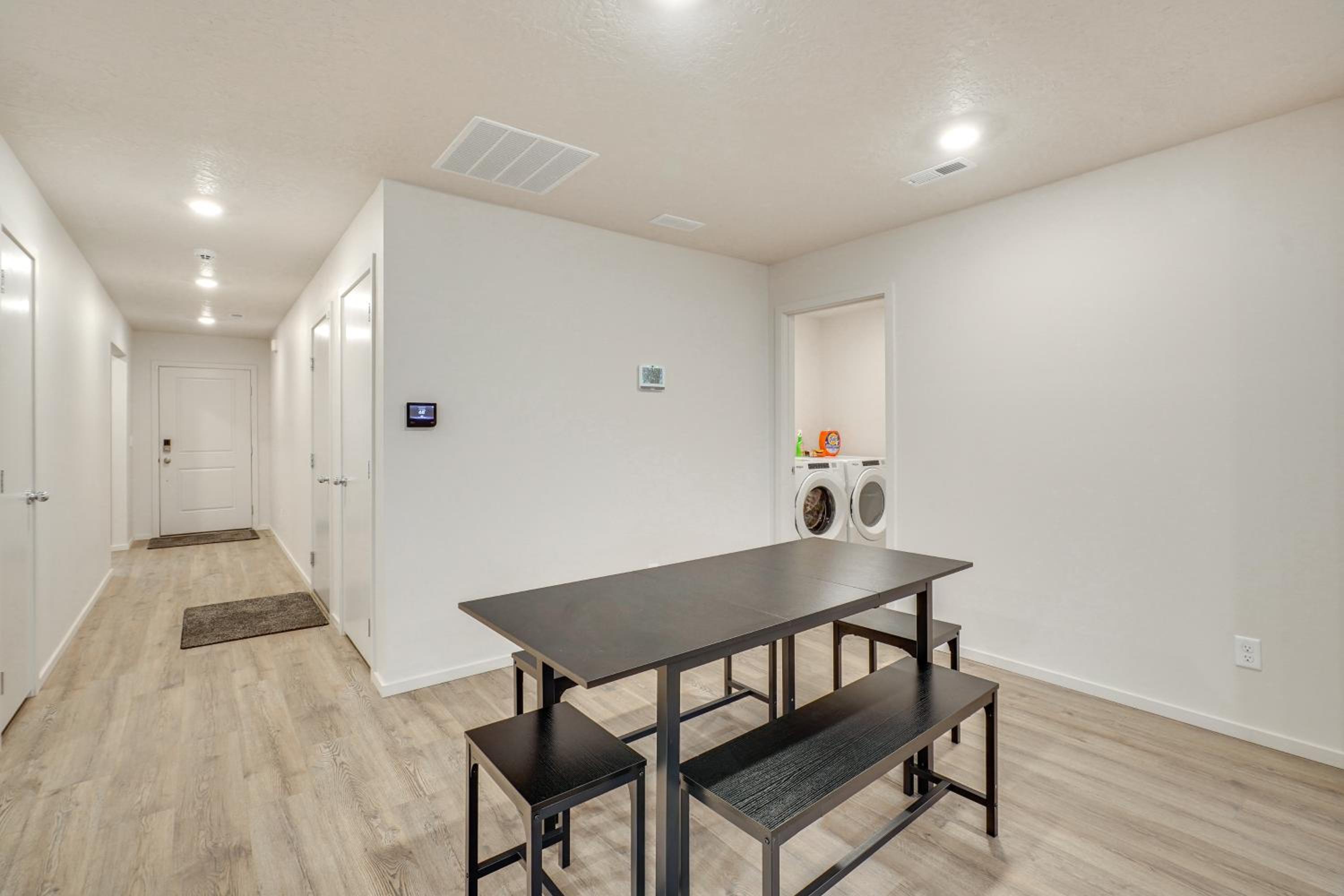 Walk to The Plains Golf Course Getaway in Cheney!