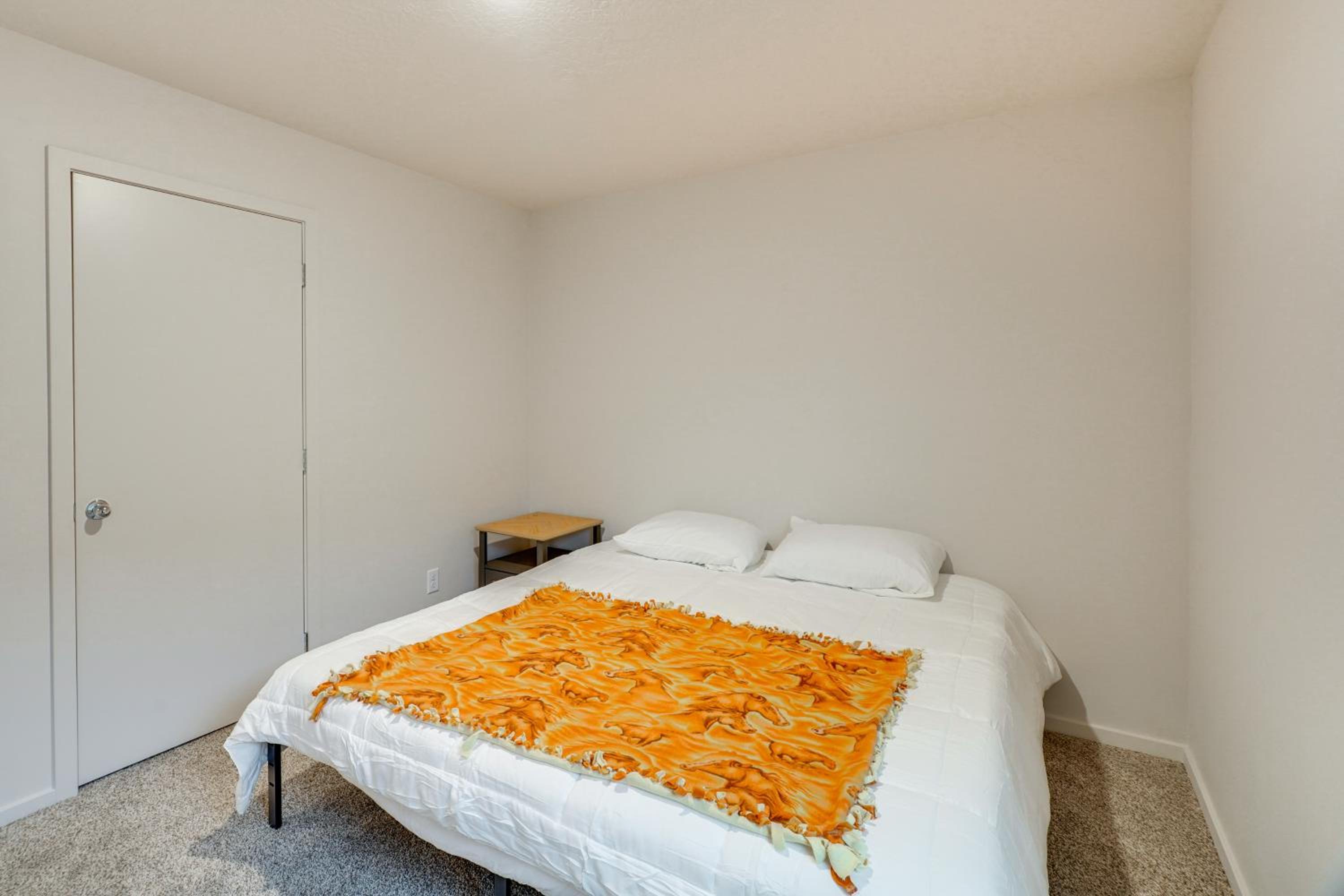Walk to The Plains Golf Course Getaway in Cheney!