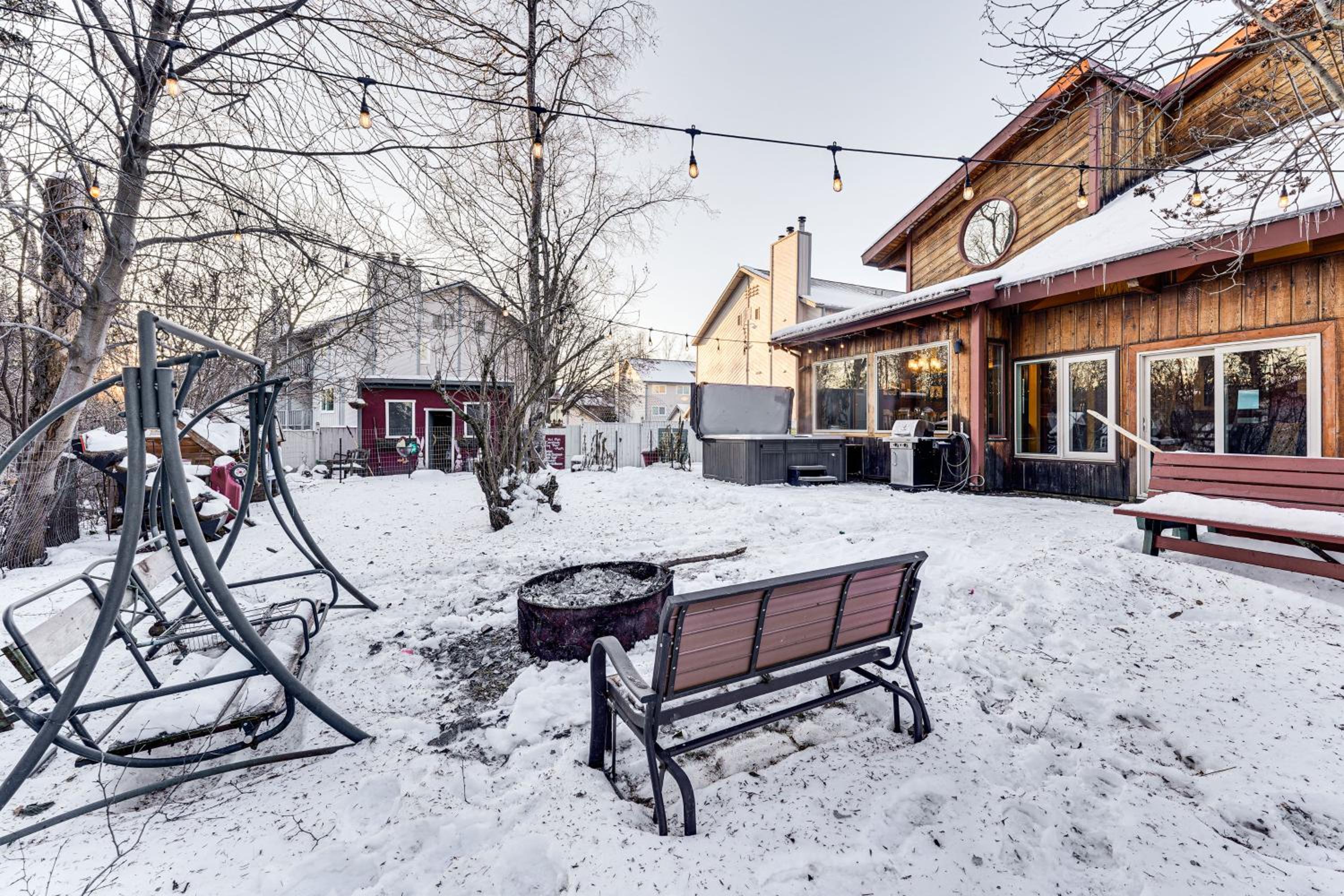 Hike, Ski and Soak! Spacious Anchorage Getaway