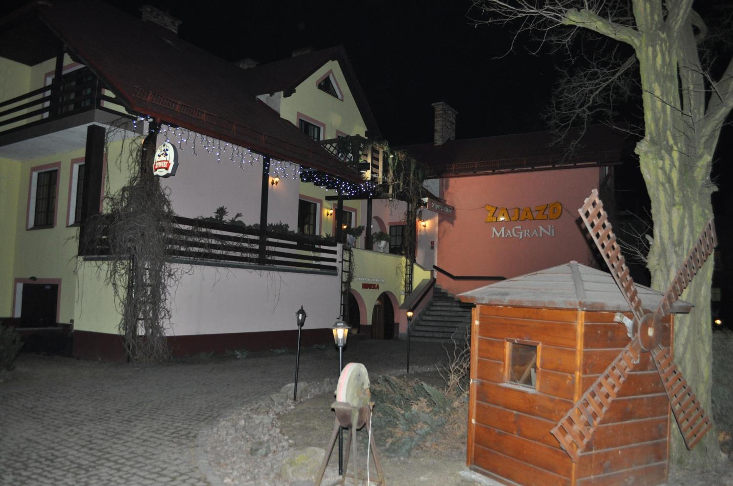 Photo 8