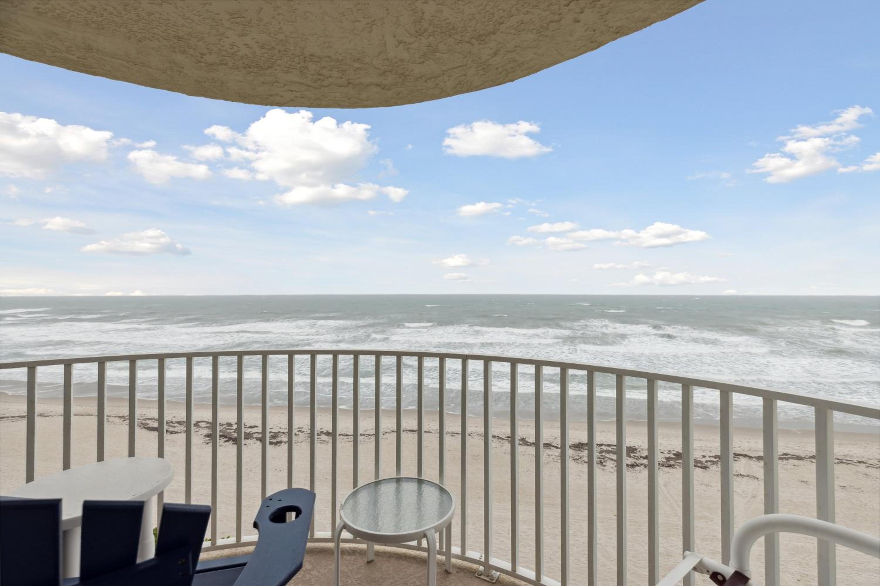Ocean Walk 506