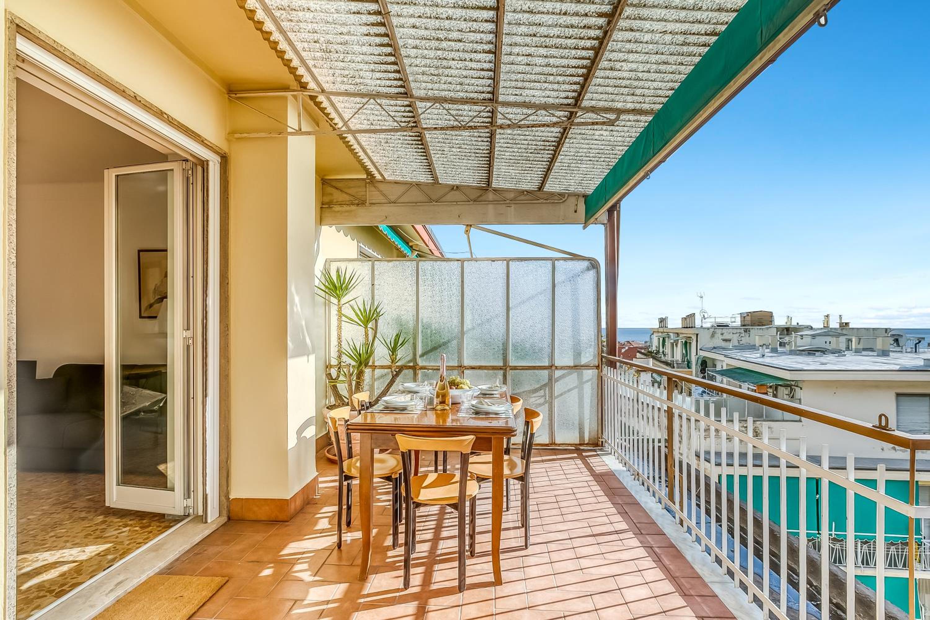 Penthouse Vista Mare E Monti Centro Sr - Happy Rentals