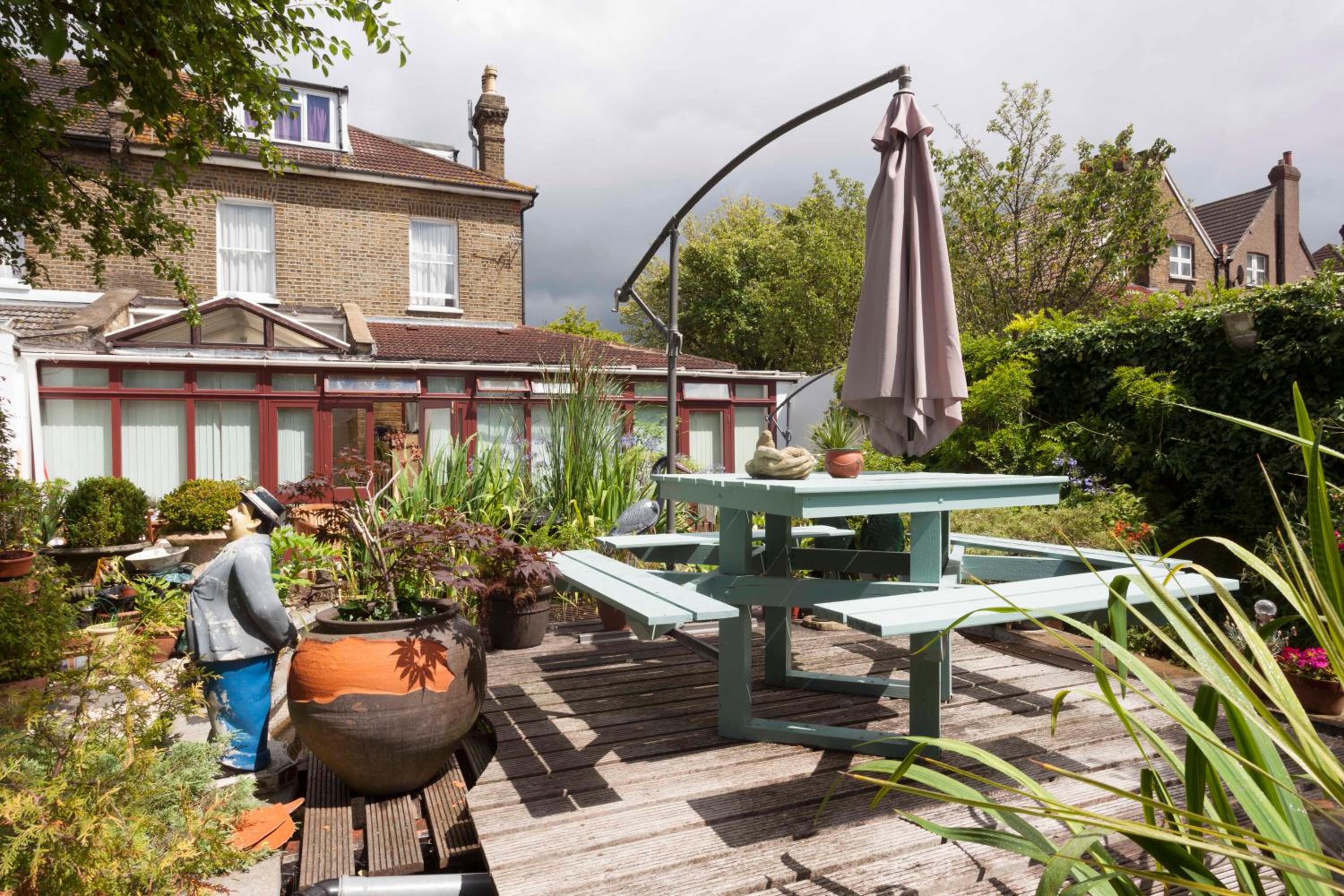 outdoor bbq area