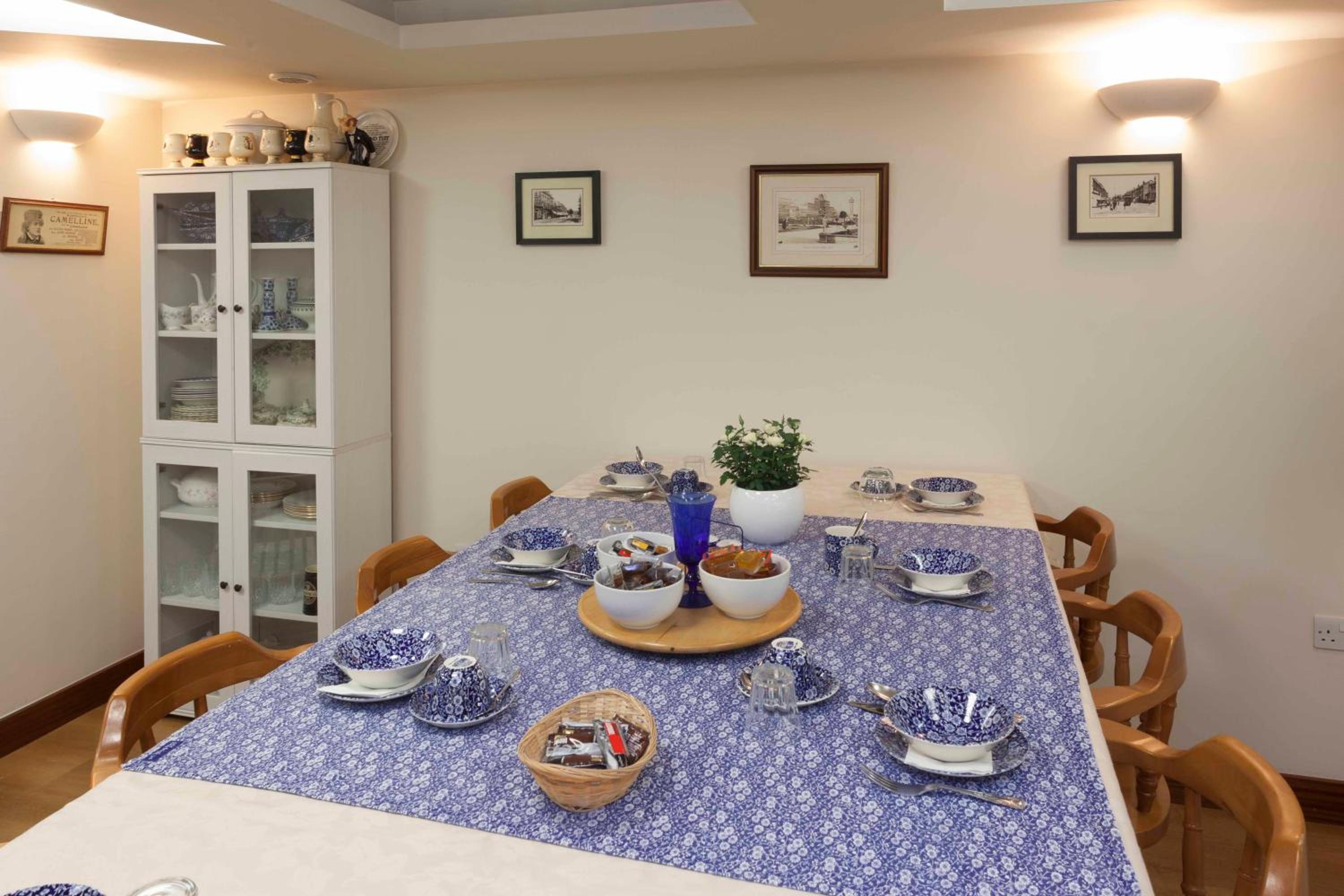 restaurant