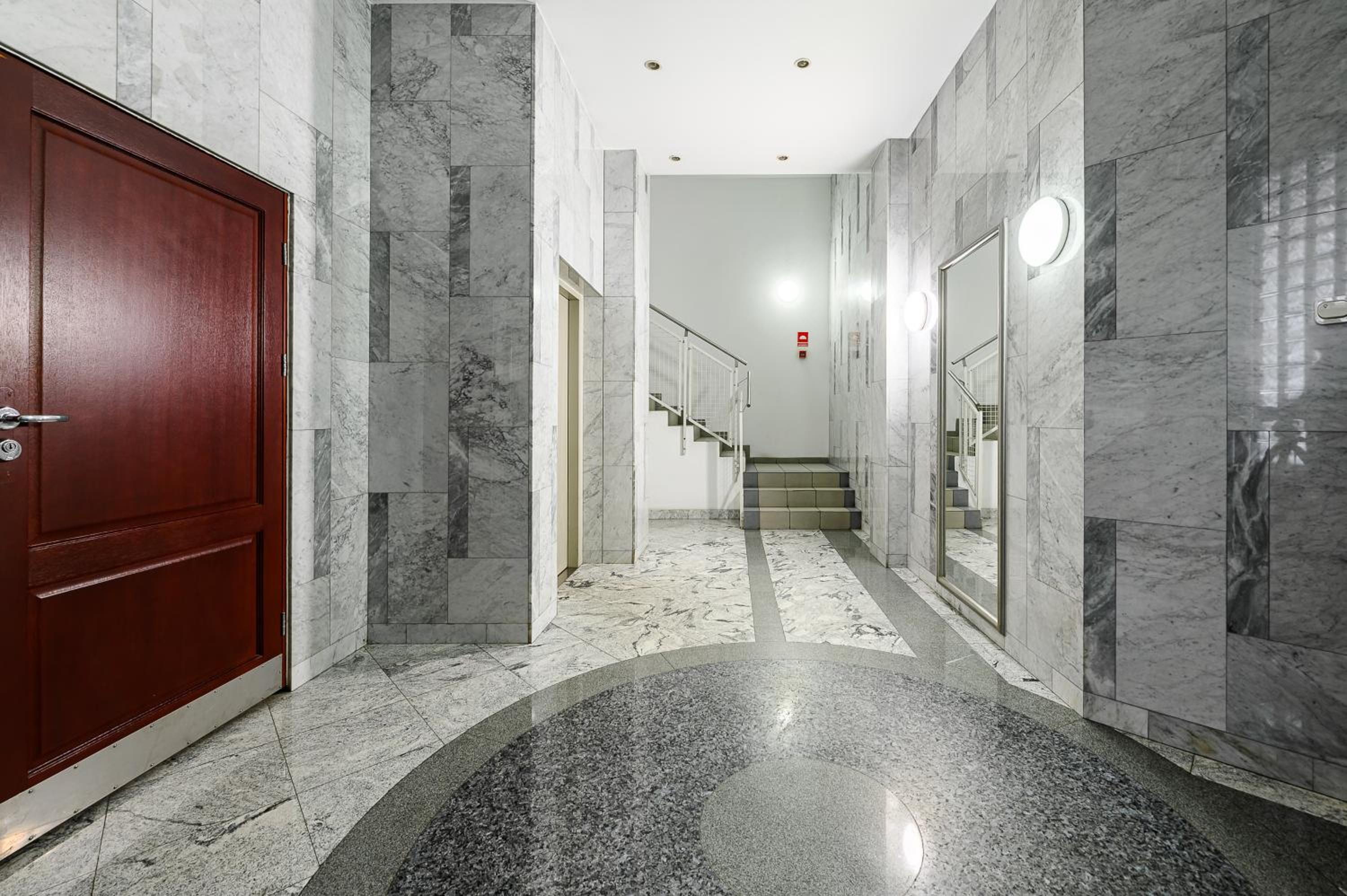 Lumina apartment for family in center Warsaw