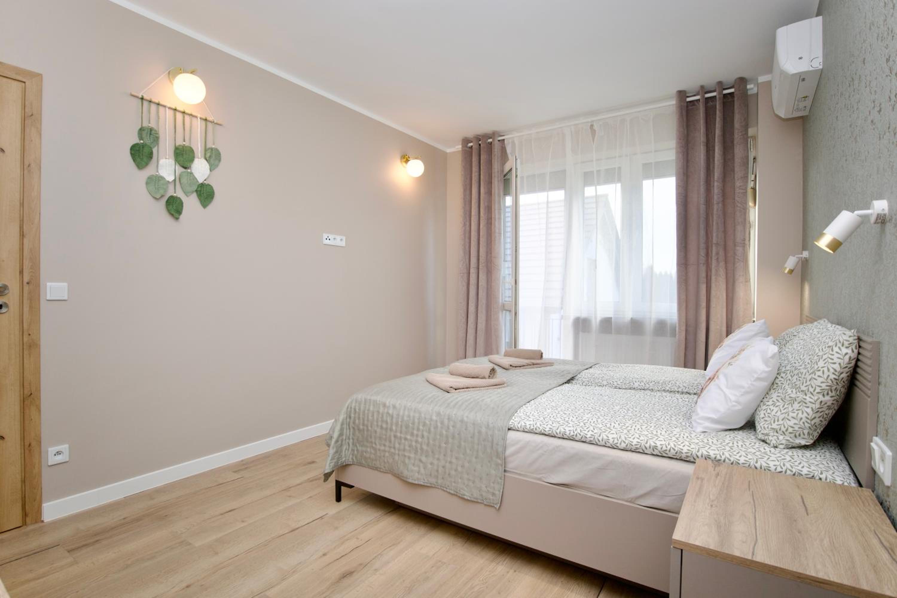 Łagiewniki Apartments Free Parking