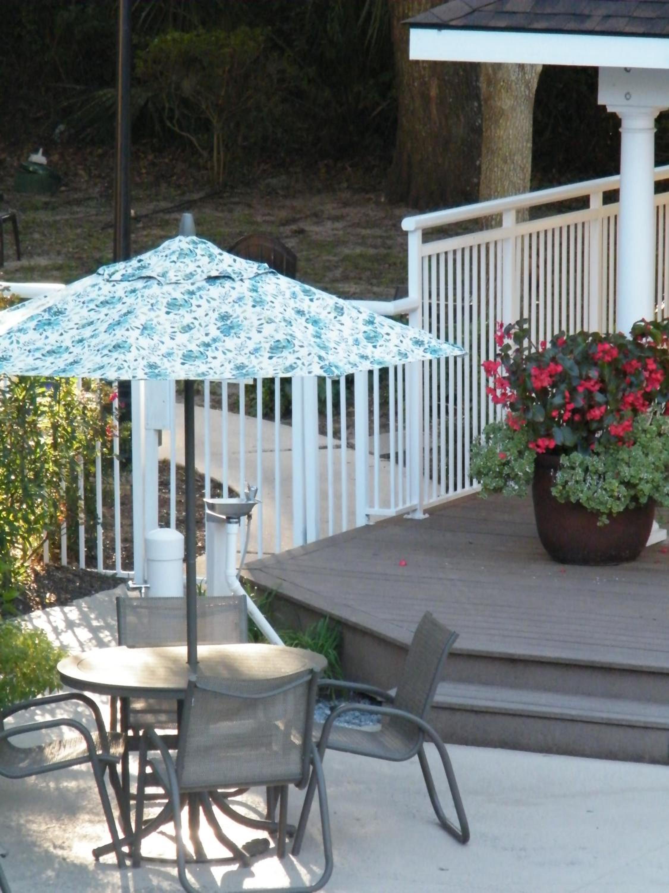 Hotel Palmera Inn and Suites