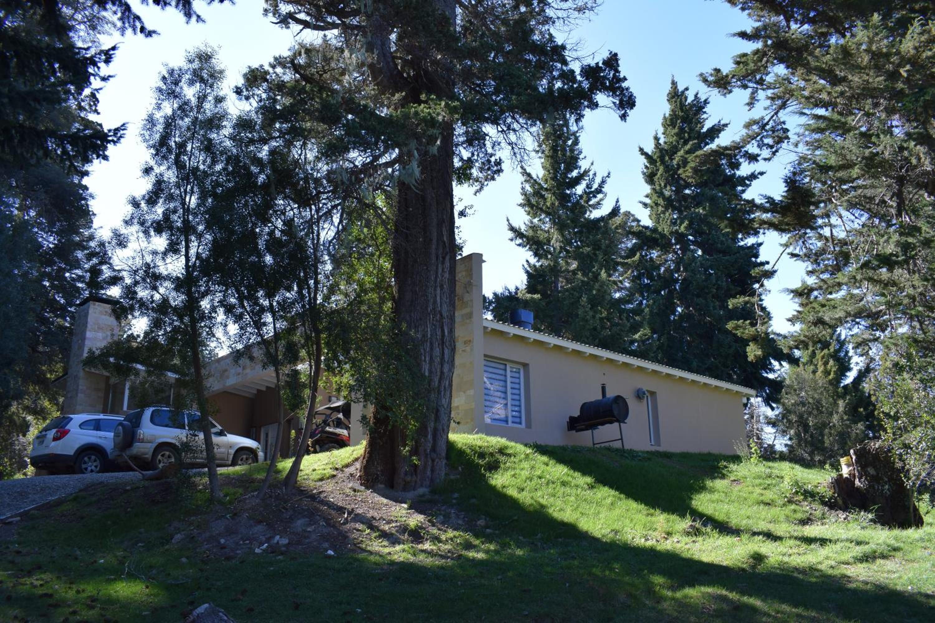 Cabaña con costa de lago