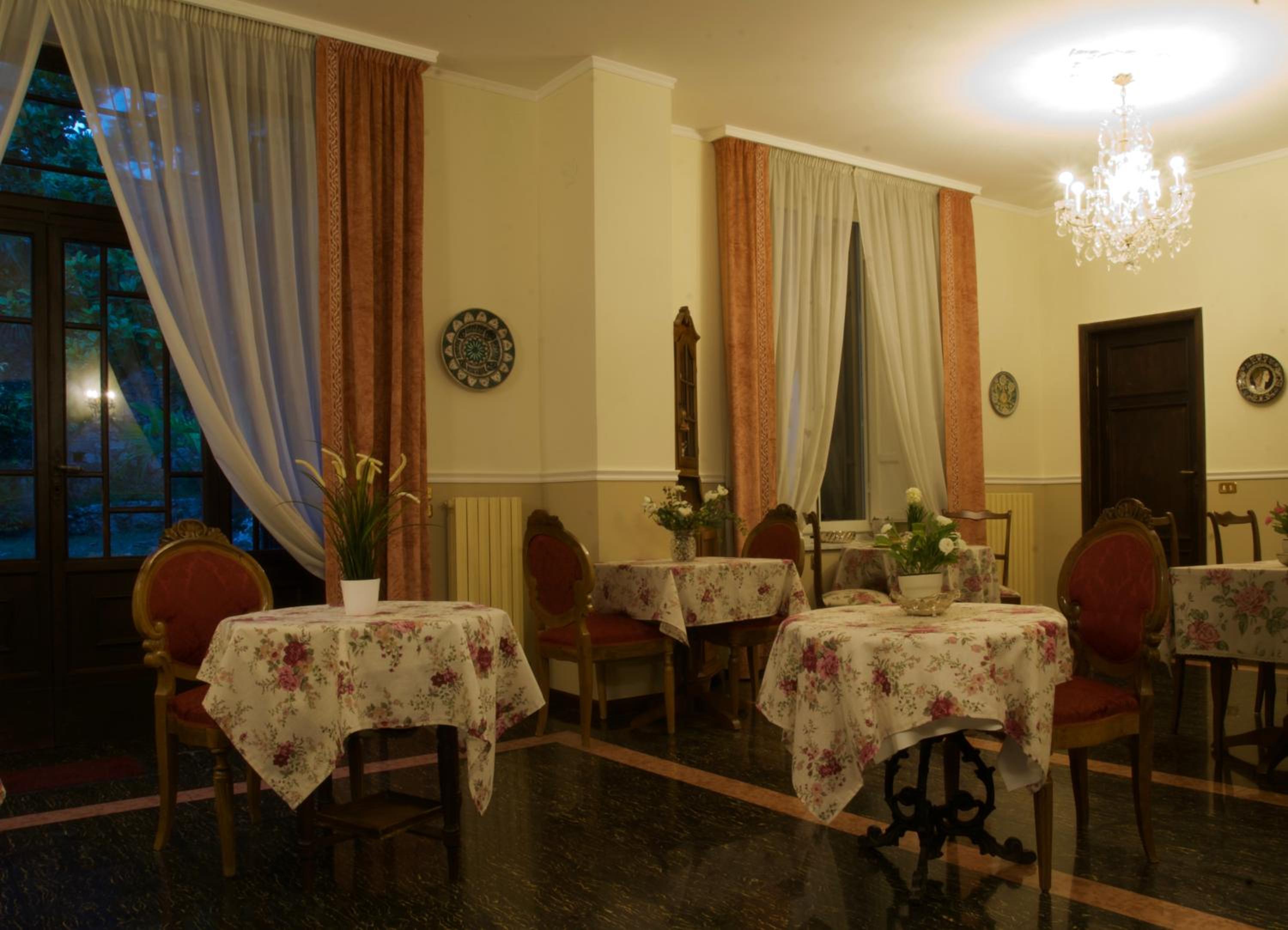 Photo 21