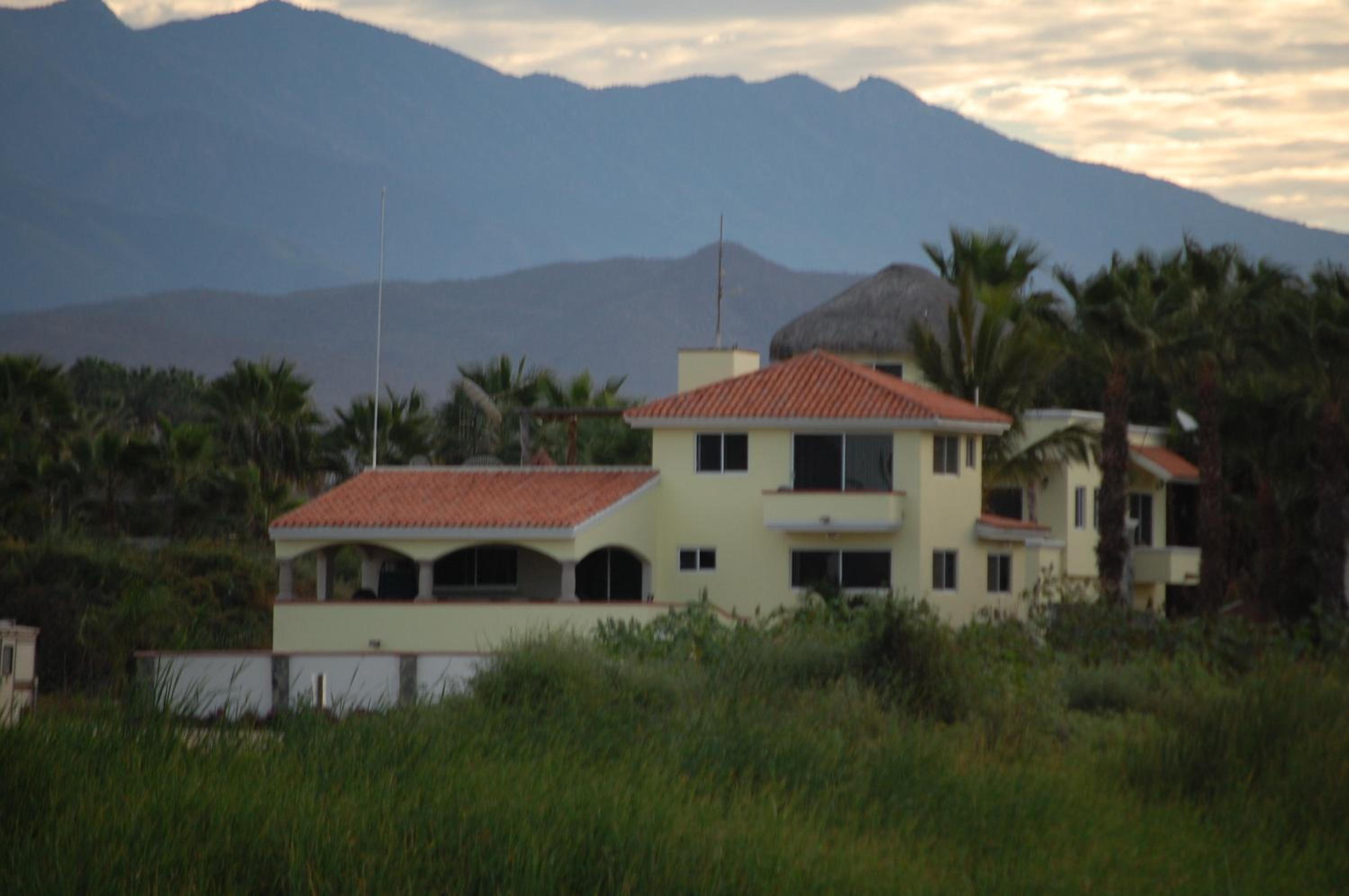 Hotel Pescadero Palace