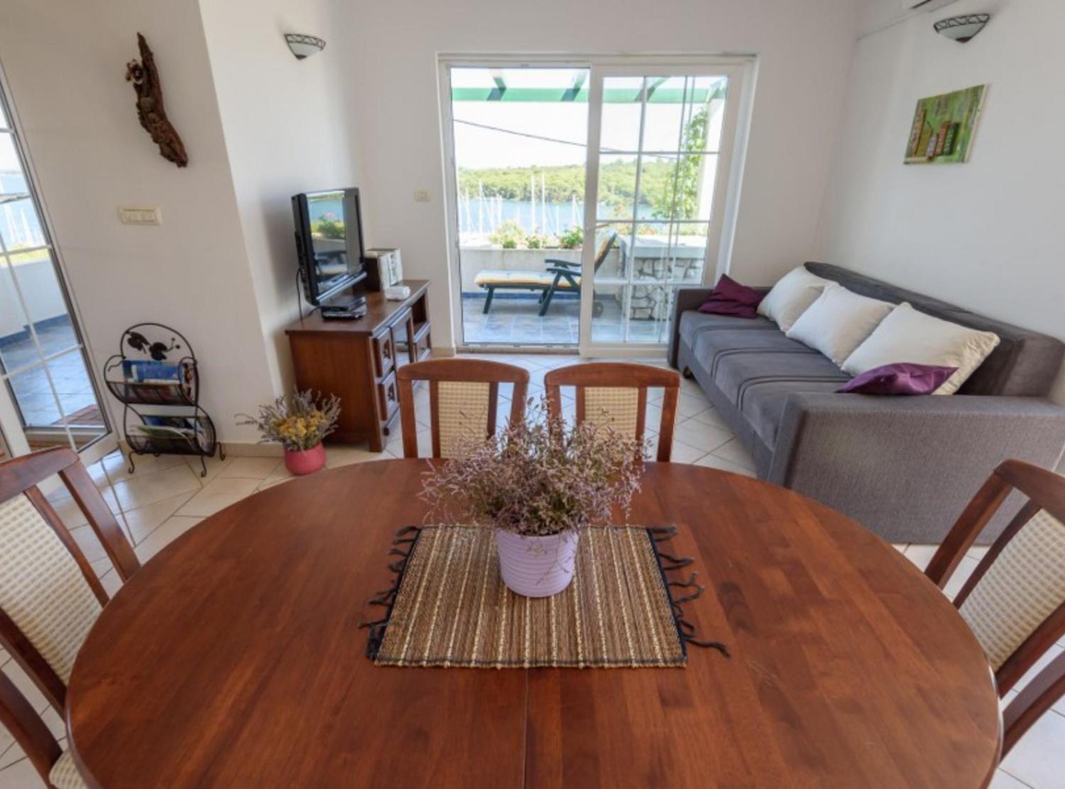 Holiday Home Mirta