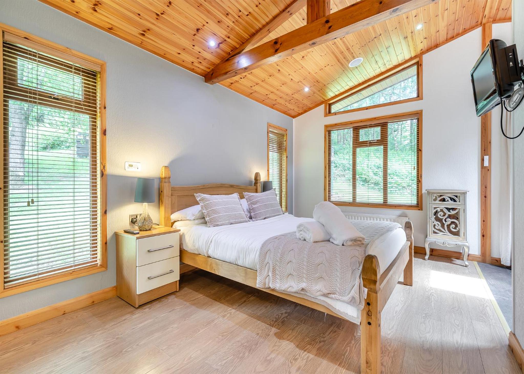 Charlesworth Lodges