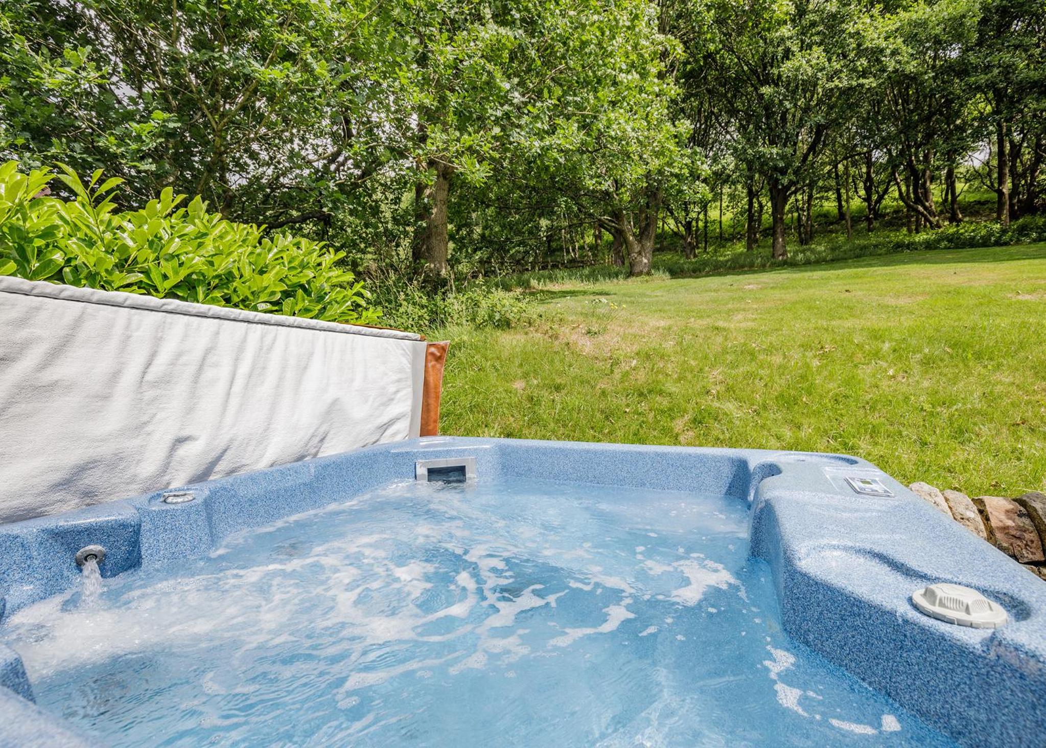 Charlesworth Lodges